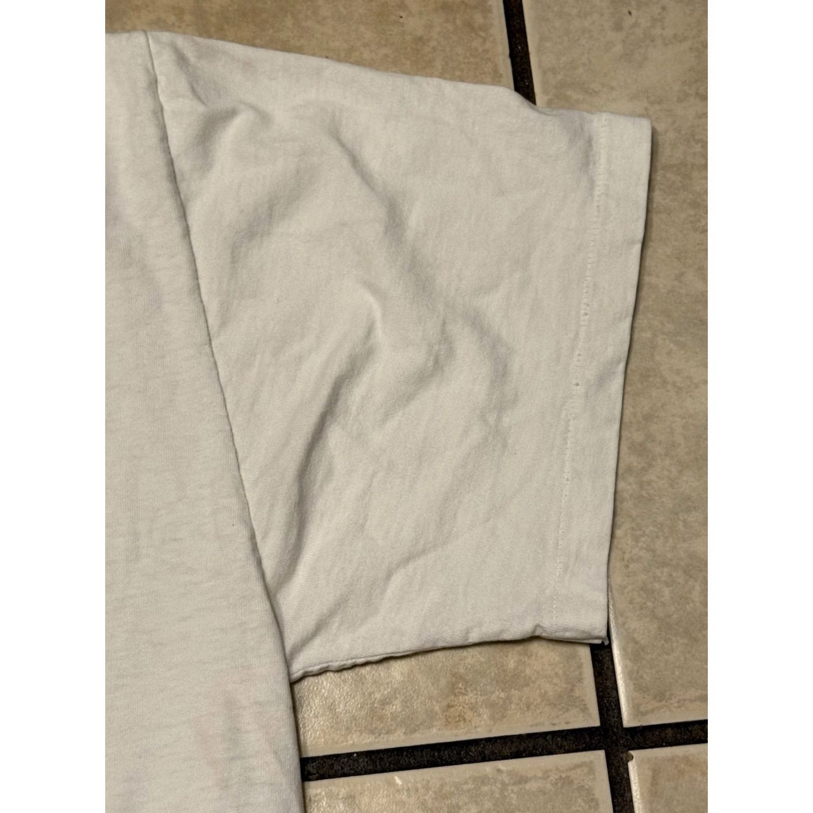 Vintage VINTAGE Living Epistles Shirt XL White 90s Jesus God College School Religion Crew Neck Short Sleeve T-Shirt Men Size US XL / EU 56 / 4 - 7 Thumbnail
