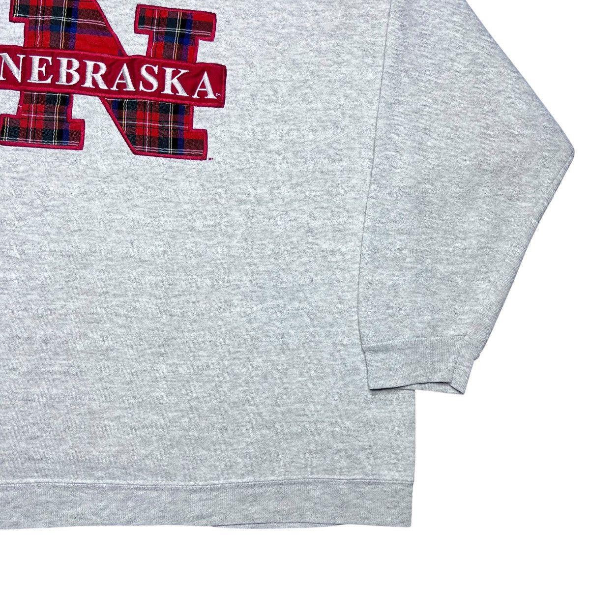 NCAA Vintage 90s NCAA Nebraska Cornhuskers Embroidered Sweatshirt Size US L / EU 52-54 / 3 - 16 Thumbnail