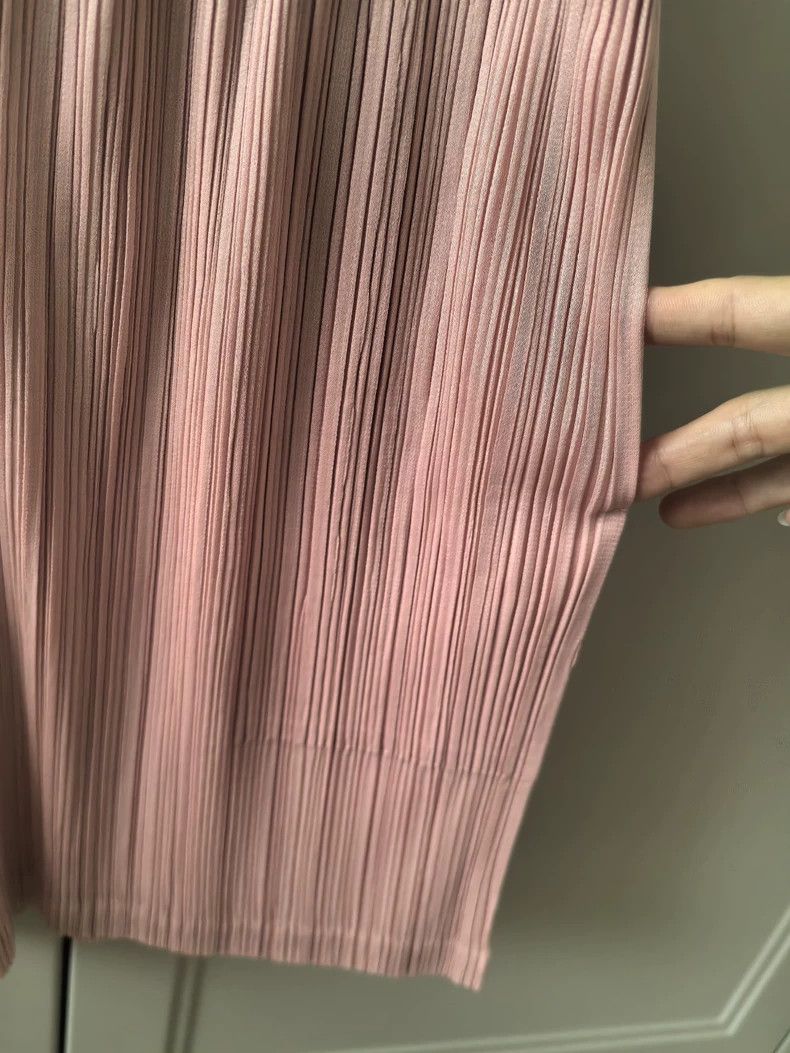 Other Issey Miyake size:3 Pink pleated shorts Size 22" - 2 Thumbnail