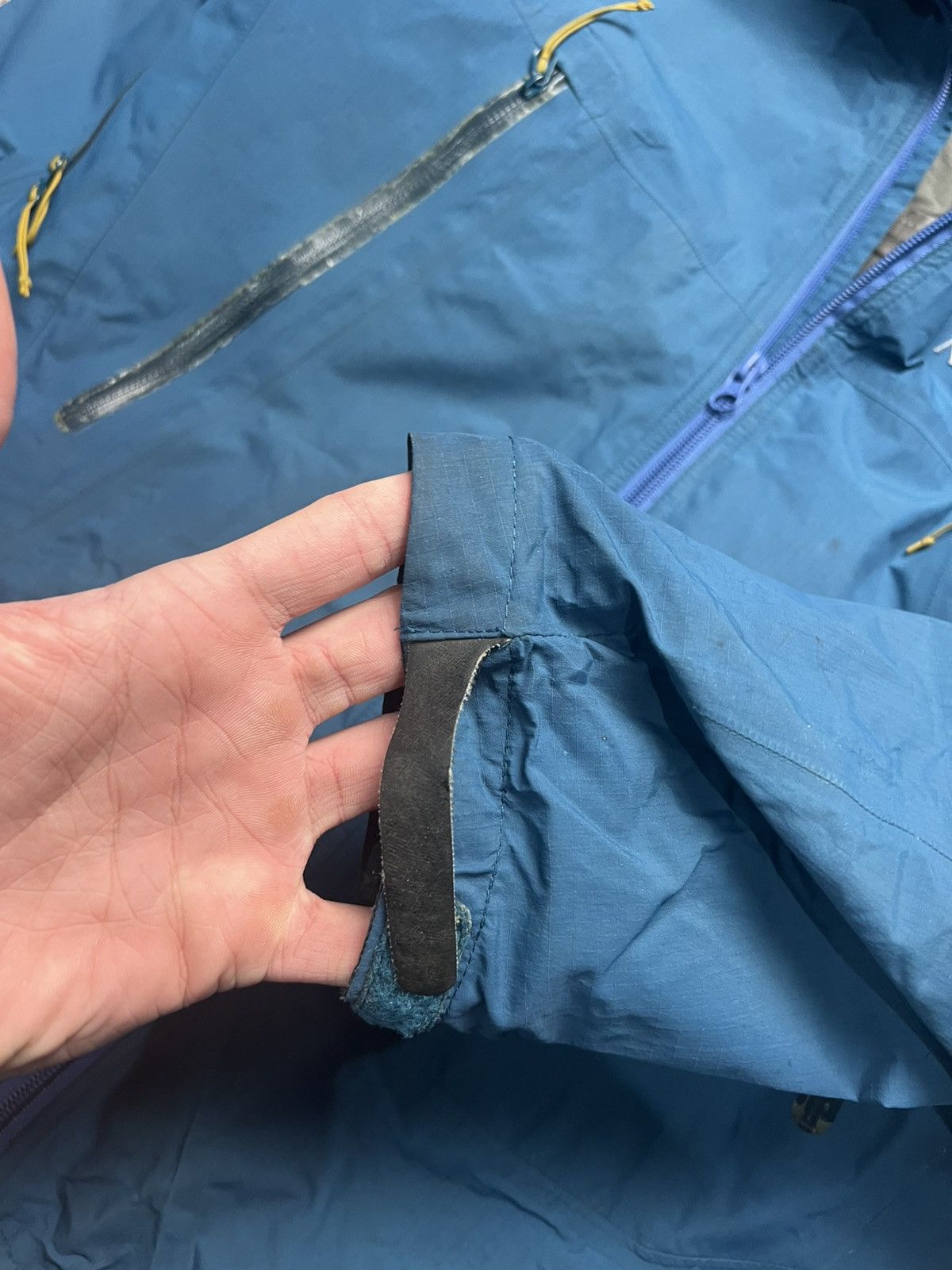 Arc'teryx Arcteryx Alpha SV GORE-TEX Jacket Mens Blue Size US S / EU 44-46 / 1 - 14 Thumbnail