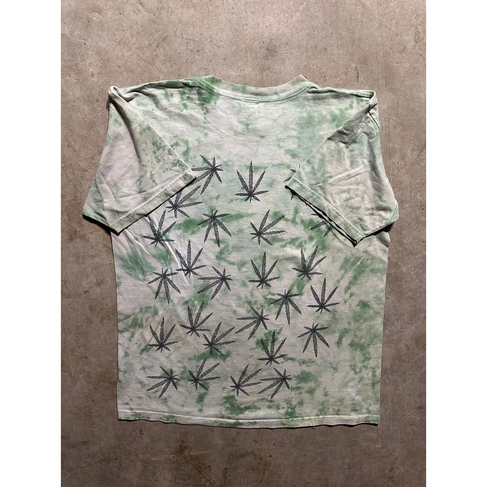 Anvil × Vintage Vintage High Times Magazine AOP 1999 T Shirt Marijuana Plant Size US L / EU 52-54 / 3 - 4 Thumbnail