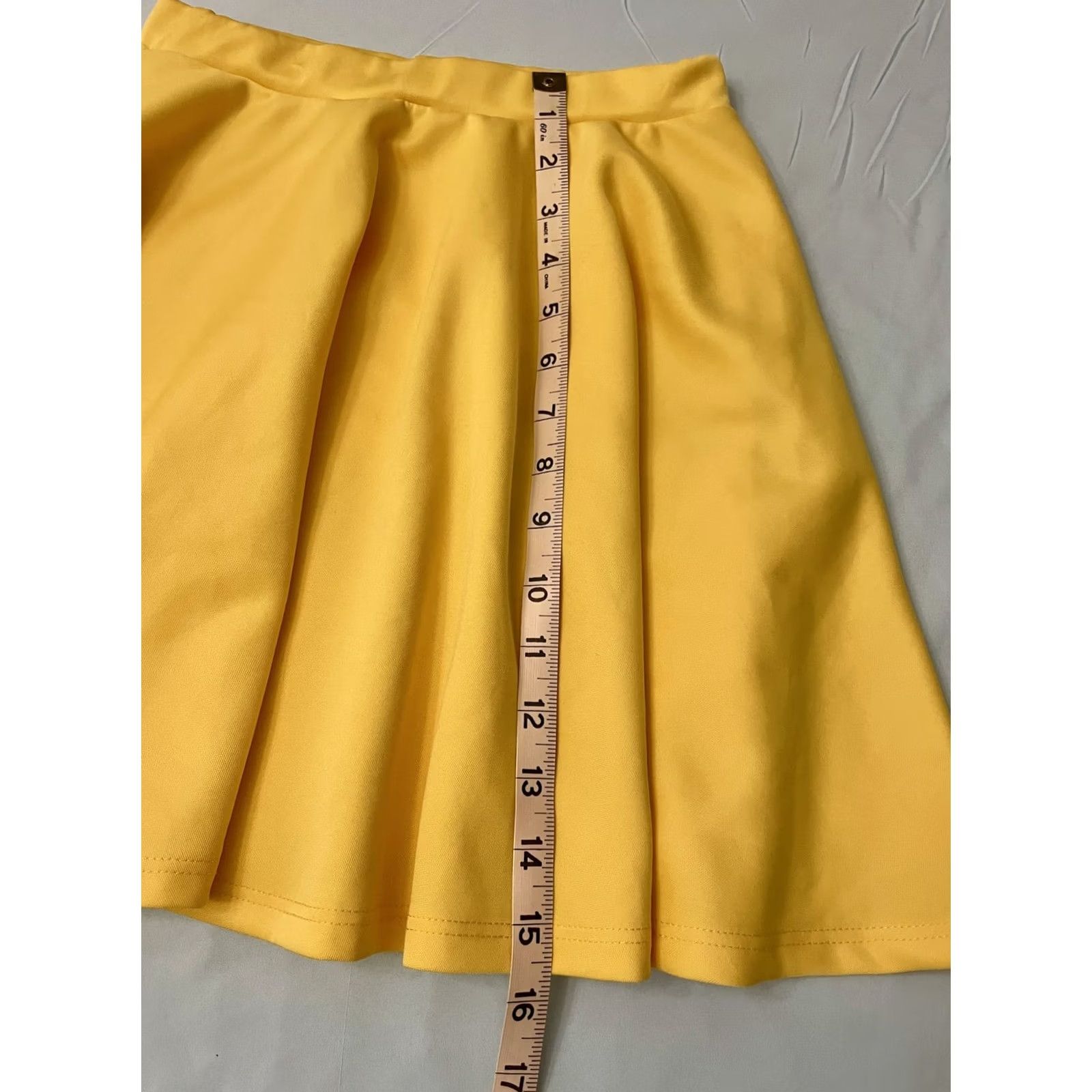 Vintage Johnny Skirt Womens S Yellow Skater Mini Pleated Pull On Retro Party/Cocktail Casual Size 28" / US 6 / IT 42 - 6 Thumbnail