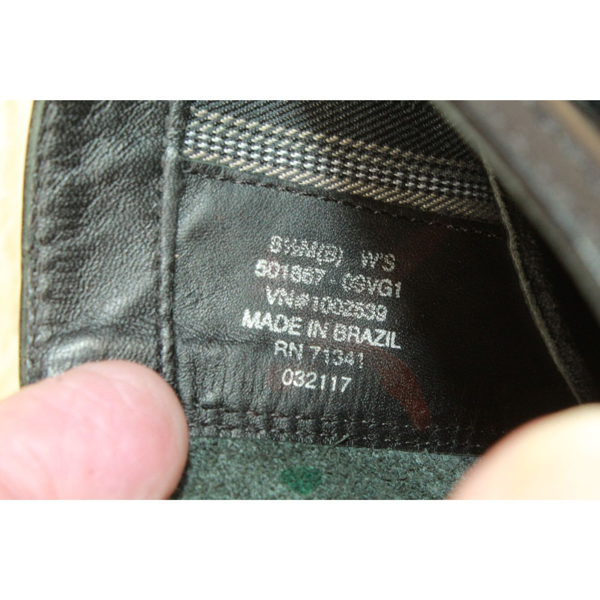 L.L. Bean LL Bean Black Leather Buckle Side Zip Ankle Booties Size US 8.5 / IT 38.5 - 8 Thumbnail