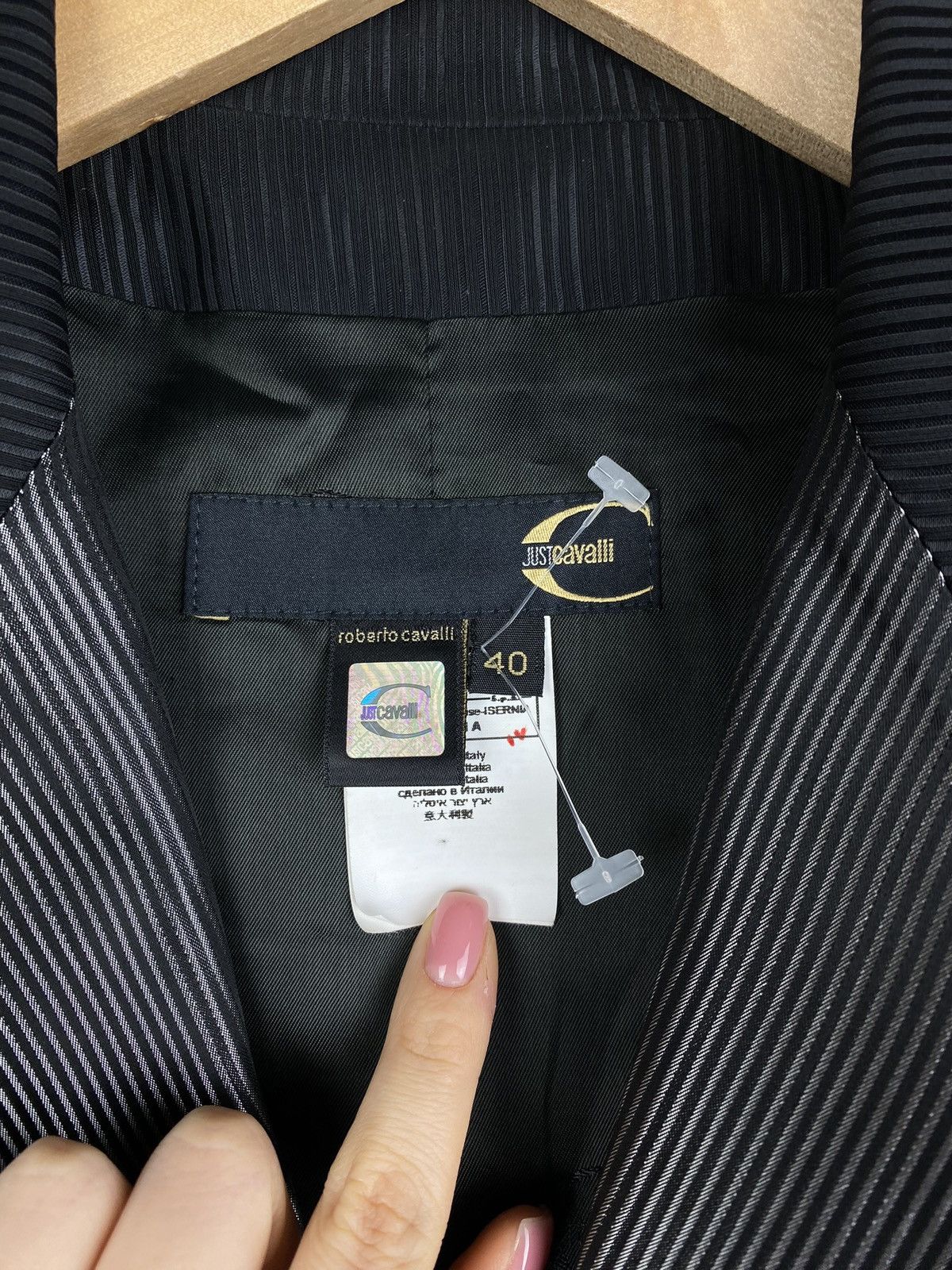 Just Cavalli Just Cavalli ladies striped blazer jacket size 40 / L Size S / US 4 / IT 40 - 20 Thumbnail