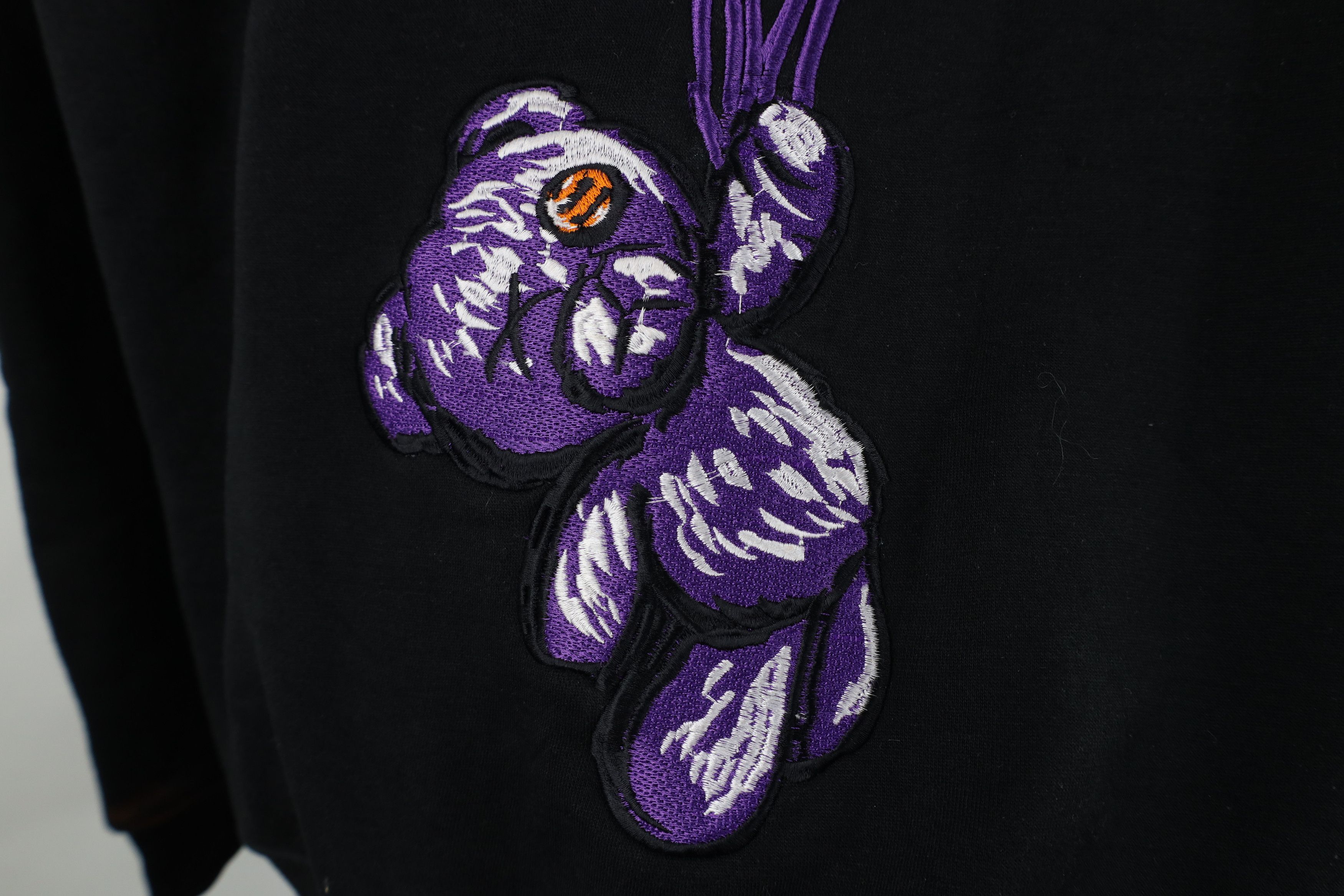 Vintage Vintage 90s Streetwear Spell Out No Love Bear Sweatshirt Size US XL / EU 56 / 4 - 7 Thumbnail