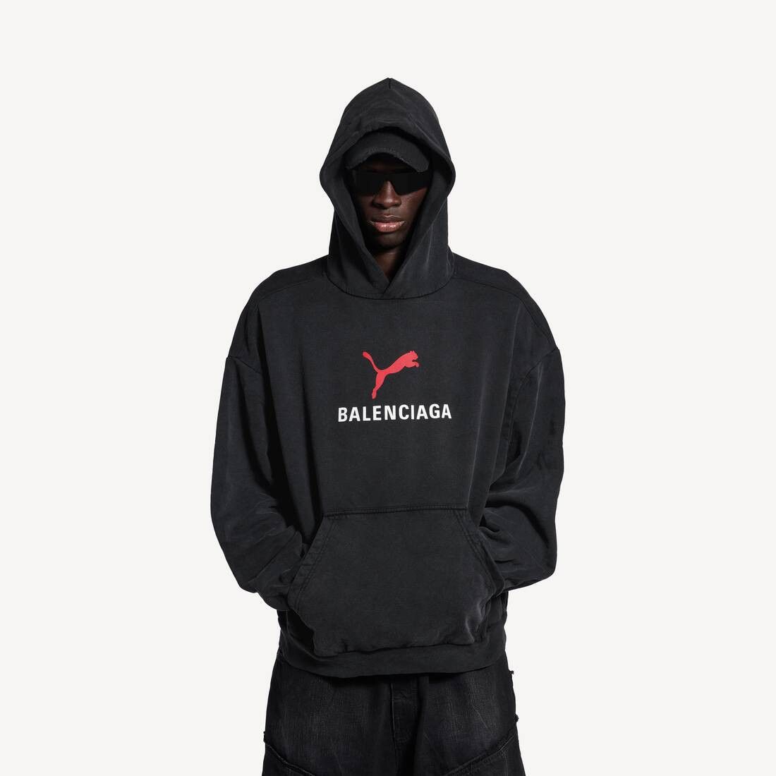 Balenciaga × Puma o1tr1nto0326 Hoodie Medium Fit in Faded Black Size US S / EU 44-46 / 1 - 5 Thumbnail