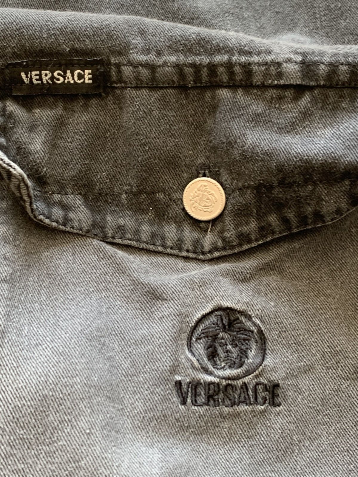 Versace Jeans Couture Vintage Versace Jeans Couture Black Denim Shirt XL Size US L / EU 52-54 / 3 - 12 Thumbnail