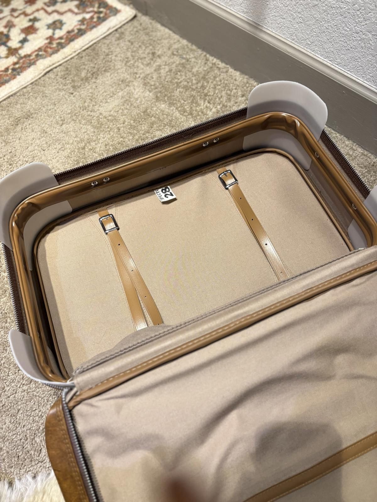 Other Vintage Large Travel Suitcase Size ONE SIZE - 3 Thumbnail
