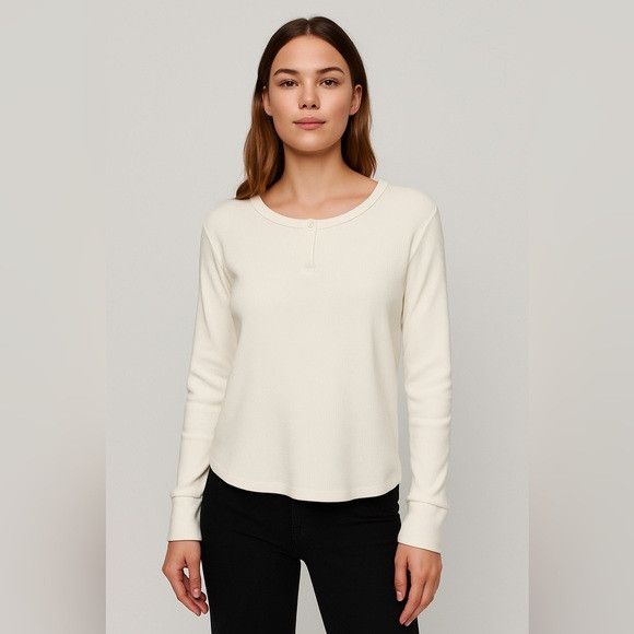 Other Wilfred Free White Long Sleeve Henley Top Women’s Size XS Size XS / US 0-2 / IT 36-38 - 1 Thumbnail