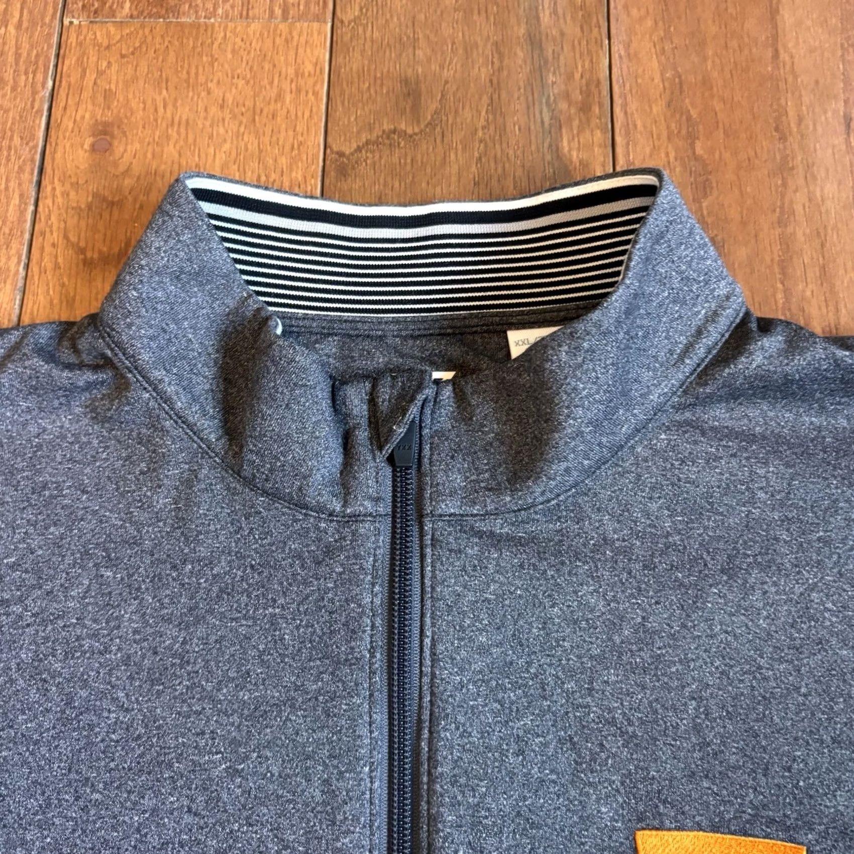 Cutter & Buck VINTAGE Mens Cutter & Buck CB DryTec Golf 1/2 Zip Pullover Tennessee Volunteers Gray XXL Size US XXL / EU 58 / 5 - 6 Thumbnail