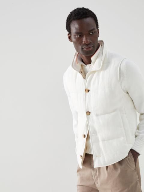 o1la1rc1a0325 Goose Vest in White