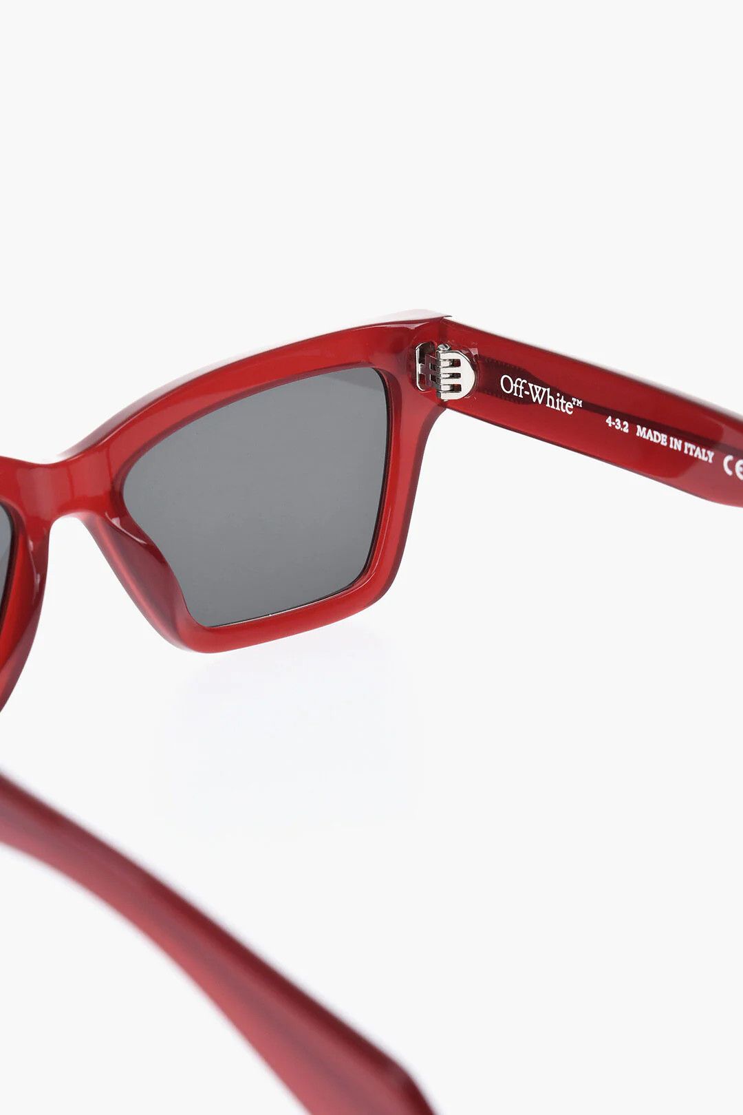 Off-White og1mm0426 Size: OS / Wayfarer Sunglasses in Red Size ONE SIZE - 3 Thumbnail