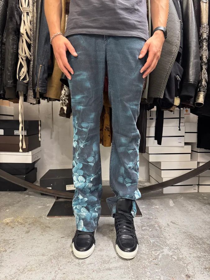 Designer × Roberto Cavalli × Vintage FW2000 Roberto Cavalli Blue Flowers Spectrum Pants Size US 31 - 4 Thumbnail