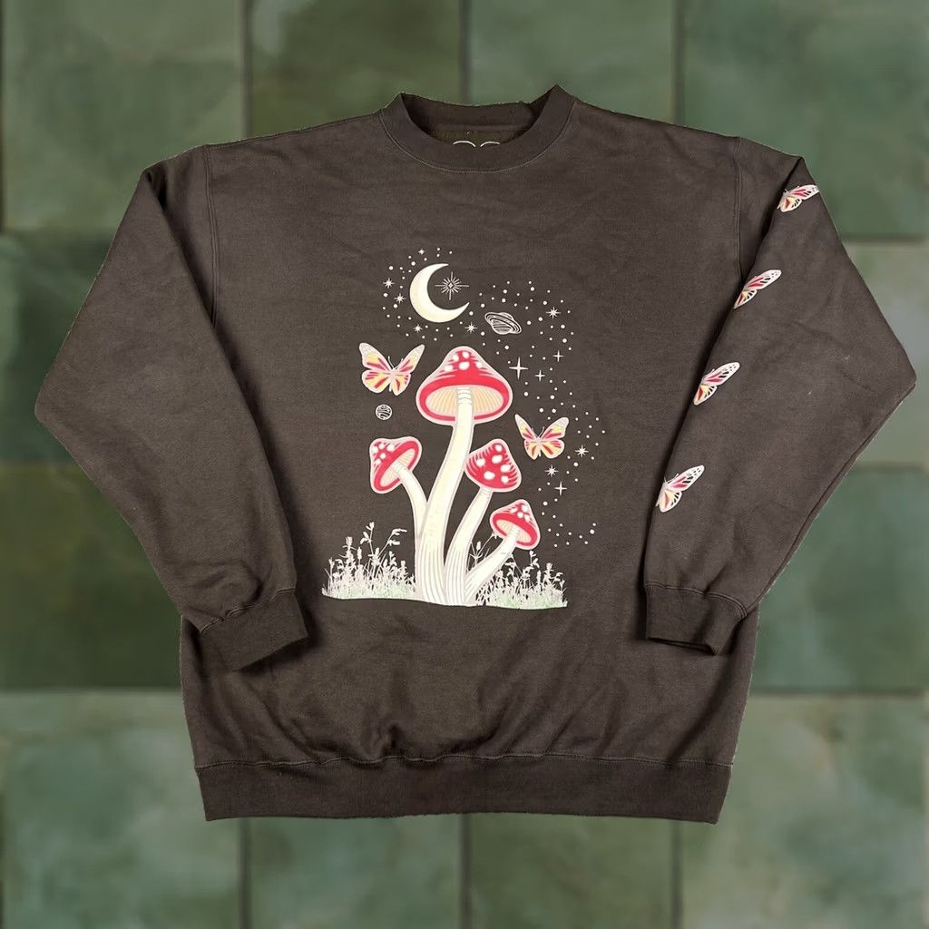 Gloverall Obsessive Love Sweatshirt Womens Large Brown All Over Graphic Crewneck Long Mushrooms Shrooms Trippy Oversized Bohemian Magical Size L / US 10 / IT 46 - 1 Thumbnail