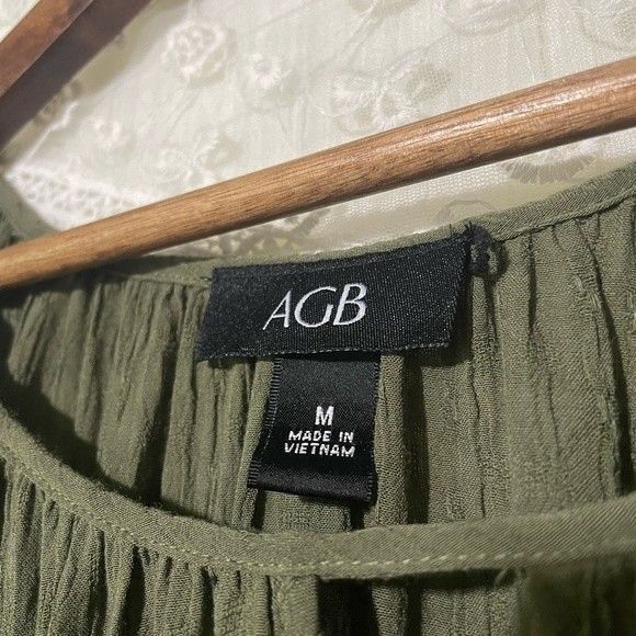 Other AGB Blouse Olive Green Flutter Sleeves NWT Medium Size M / US 6-8 / IT 42-44 - 7 Thumbnail