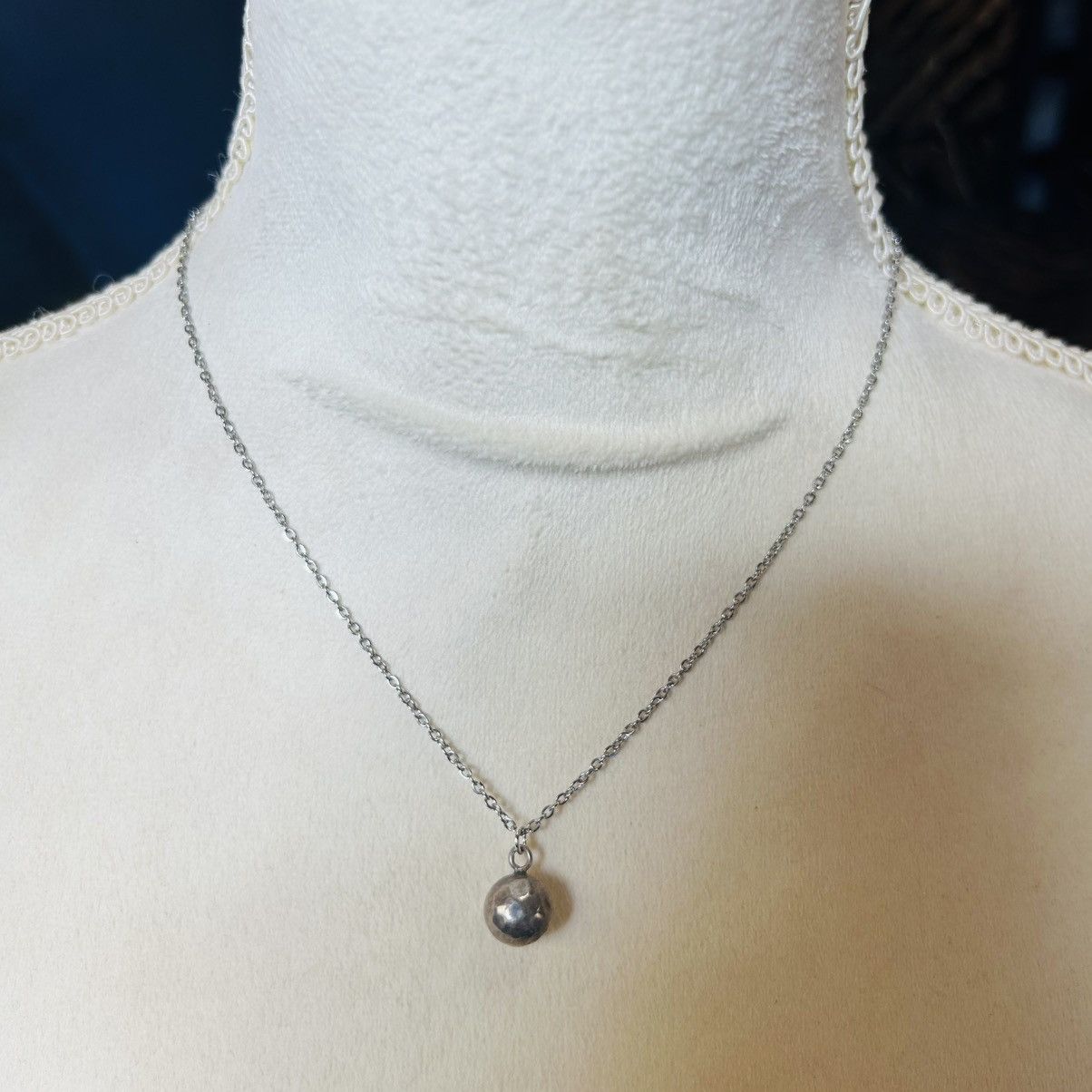 Handmade Handcrafted vintage hammered sterling silver ball necklace Size ONE SIZE - 3 Thumbnail