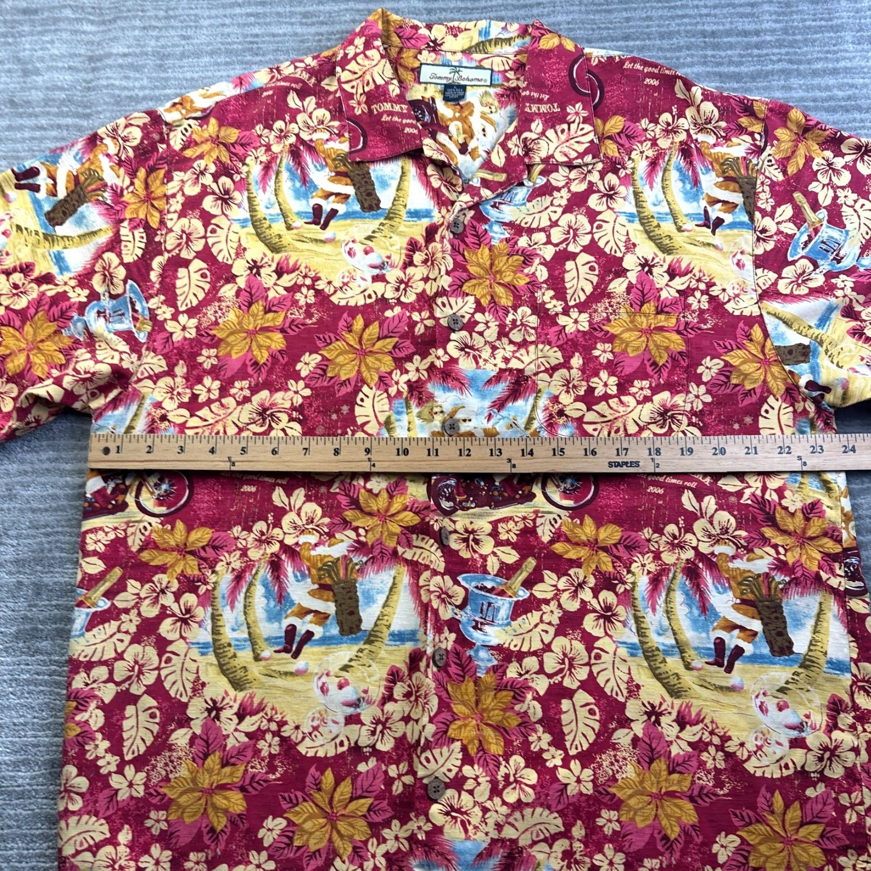 Tommy Bahama Tommy Bahama Shirt Mens Large Red Santa Motorcycle Floral Camp All Over Print Silk Button-Up Short Sleeve Collared Size US L / EU 52-54 / 3 - 7 Thumbnail