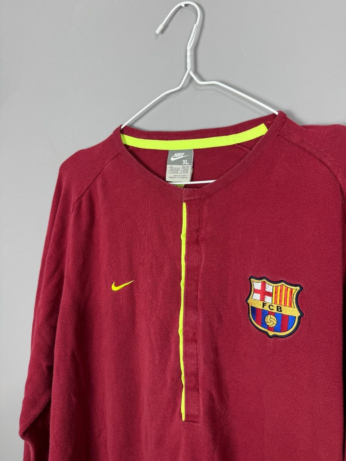 Nike Nike FC Barcelona Sweater Long Sleeve Shirt Soccer Jersey Size US XL / EU 56 / 4 - 2 Thumbnail
