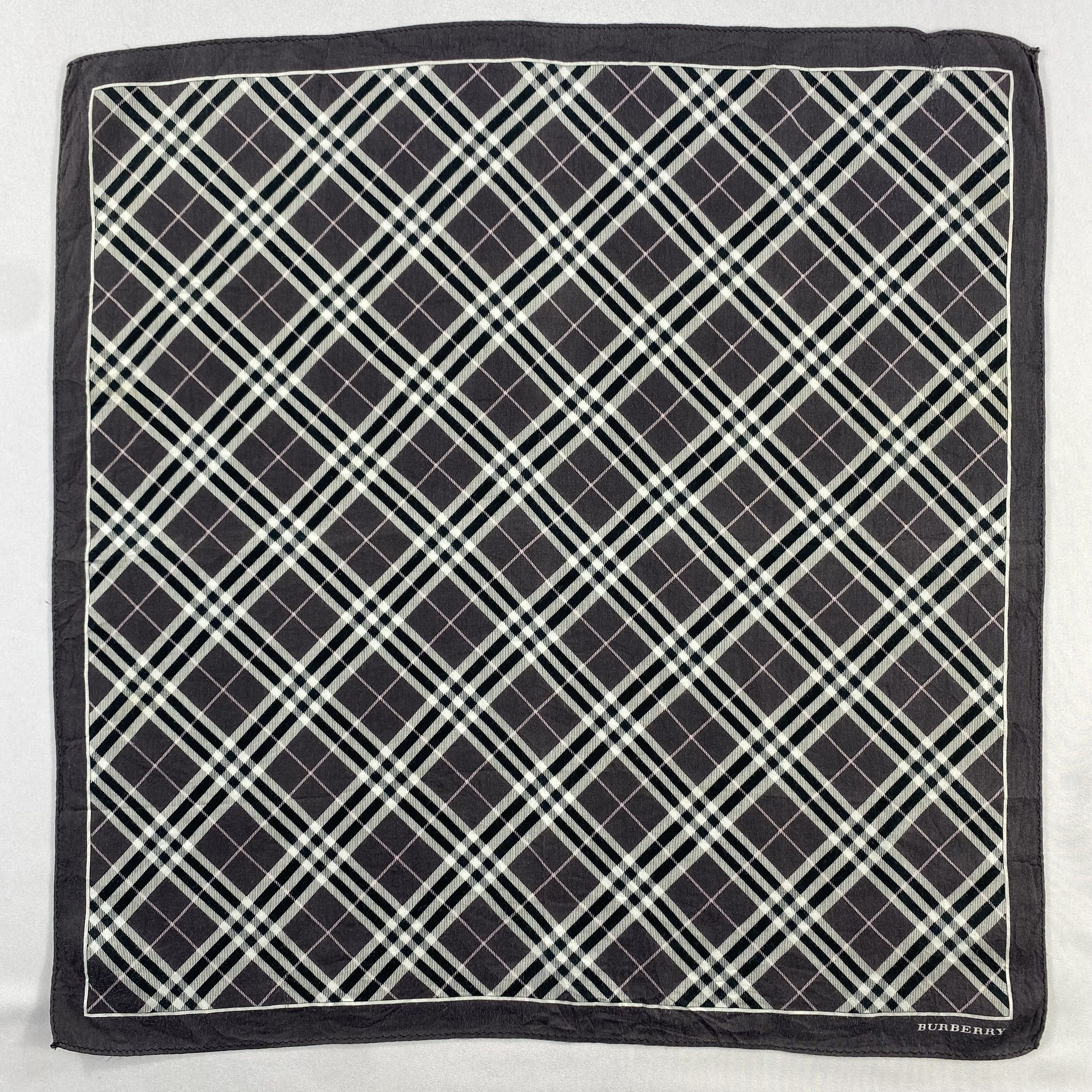 Burberry × Vintage Burberry Handkerchief / Neckerchief / Bandana-P1889 Size ONE SIZE - 1 Thumbnail