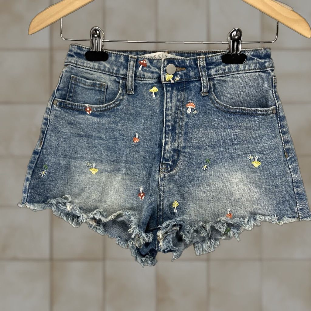 Vintage VINTAGE Tinseltown Juniors High Rise Denim Shorts 5 Embroidered Mushrooms Y2K Festival Womens Size 27" / US 4 / IT 40 - 1 Thumbnail