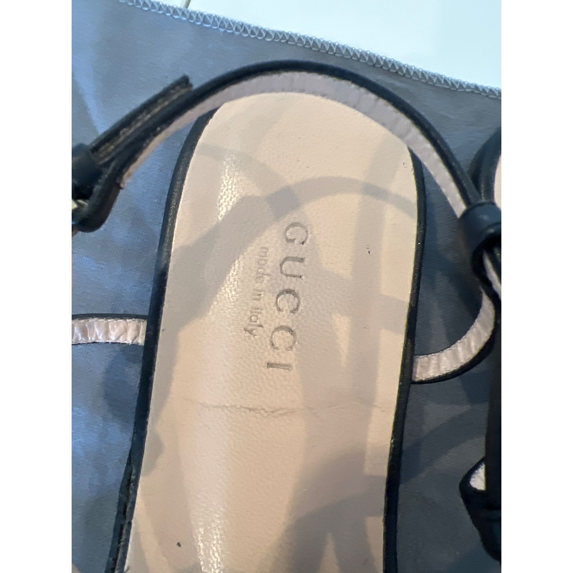 Gucci Gucci Black Horsebit Leather T-Strap Sandals Size 36.5 Italy Size US 6.5 / IT 36.5 - 10 Thumbnail