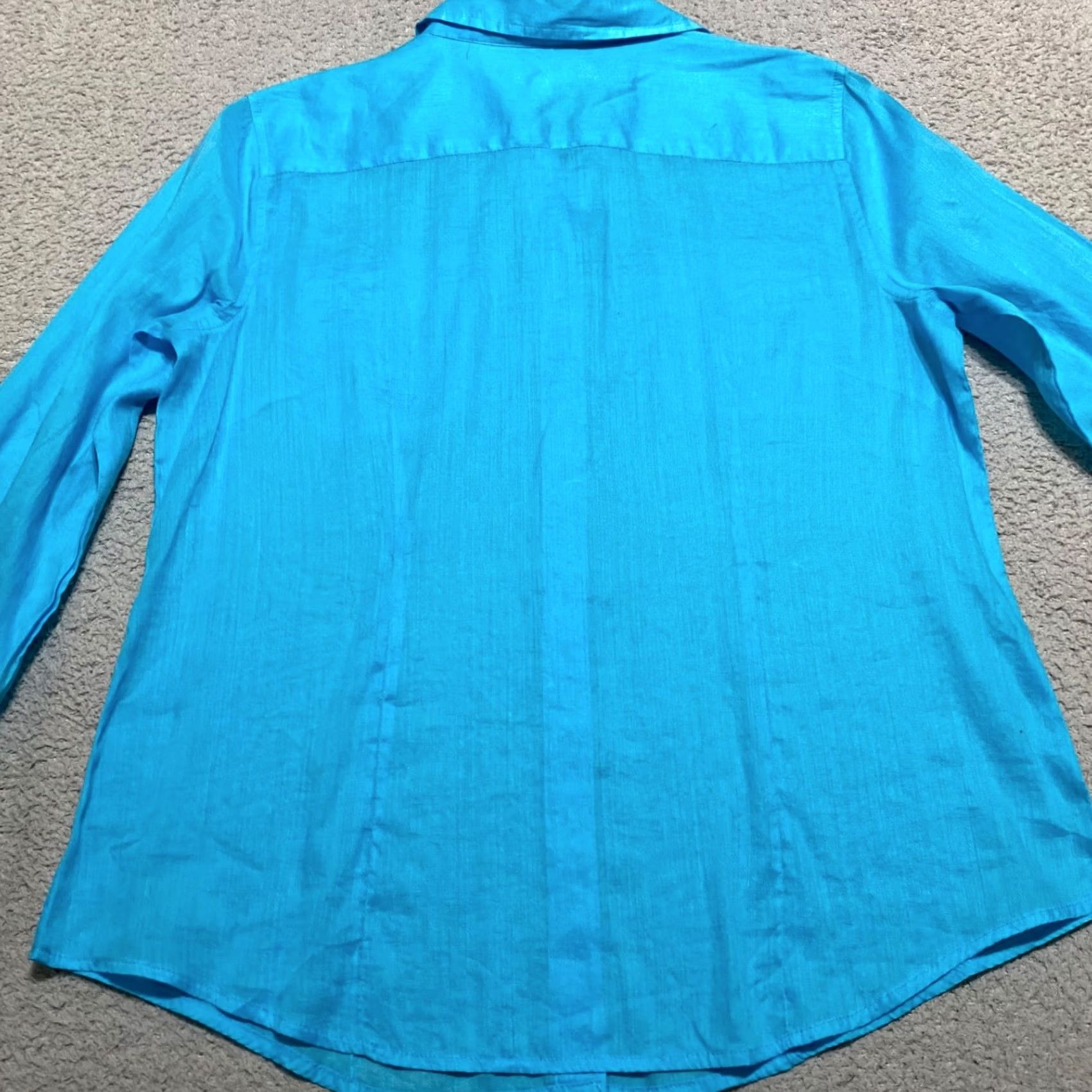 Vintage Chico's Womens Medium Shirt Solid Blue Long Sleeve Button-Up Lightweight Size M / US 6-8 / IT 42-44 - 2 Thumbnail