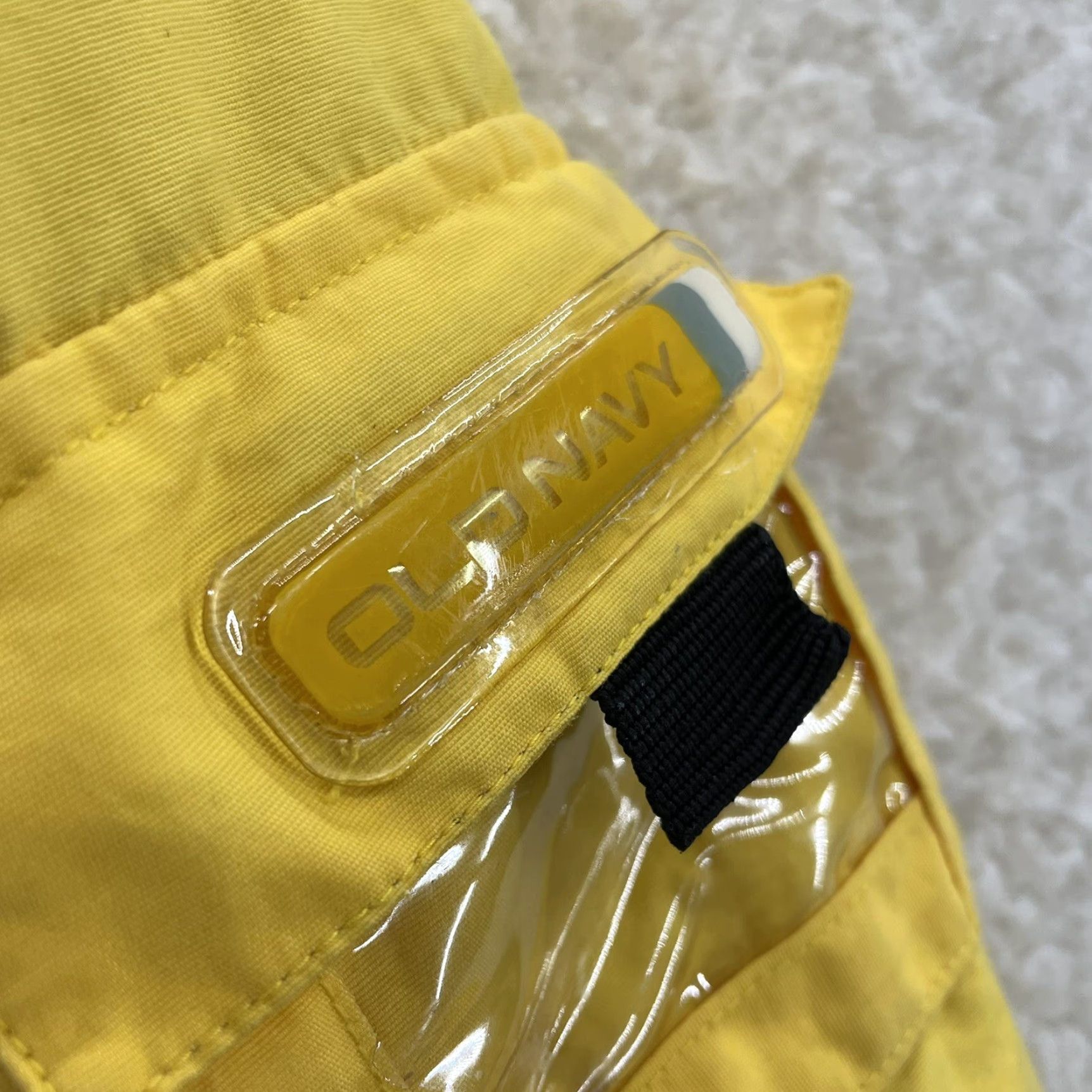 Vintage VINTAGE Old Navy Rain Jacket Coat XL Mens Yellow Nylon Fleece Lined Sporty Size US XL / EU 56 / 4 - 4 Thumbnail