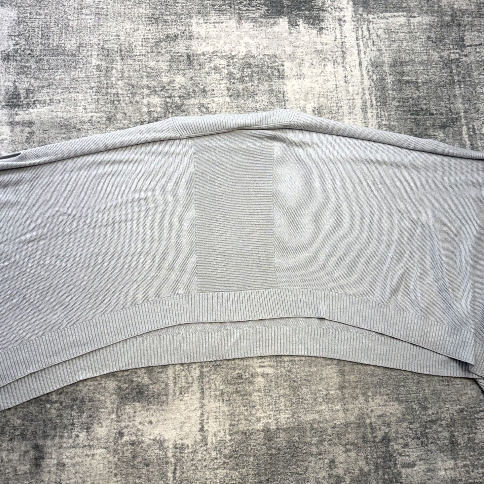 Lululemon Lululemon Forward Flow Poncho Womens One Size Light Blue Silk Blend Viscose Cape Pullover Kimono Sleeve Casual Travel Fall Winter Spring Summer Size ONE SIZE - 3 Thumbnail