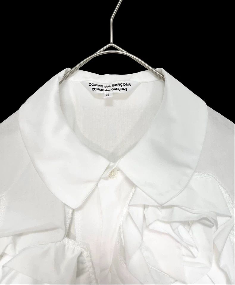 Comme des Garcons Comme Des Garcons Rose flower embellished polyester shirt Size S / US 4 / IT 40 - 7 Thumbnail