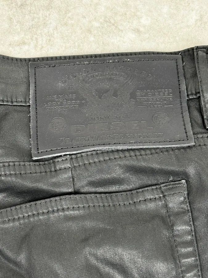 Diesel 2000s Diesel Slim Black Waxed Denim Jeans Size US 30 / EU 46 - 9 Thumbnail