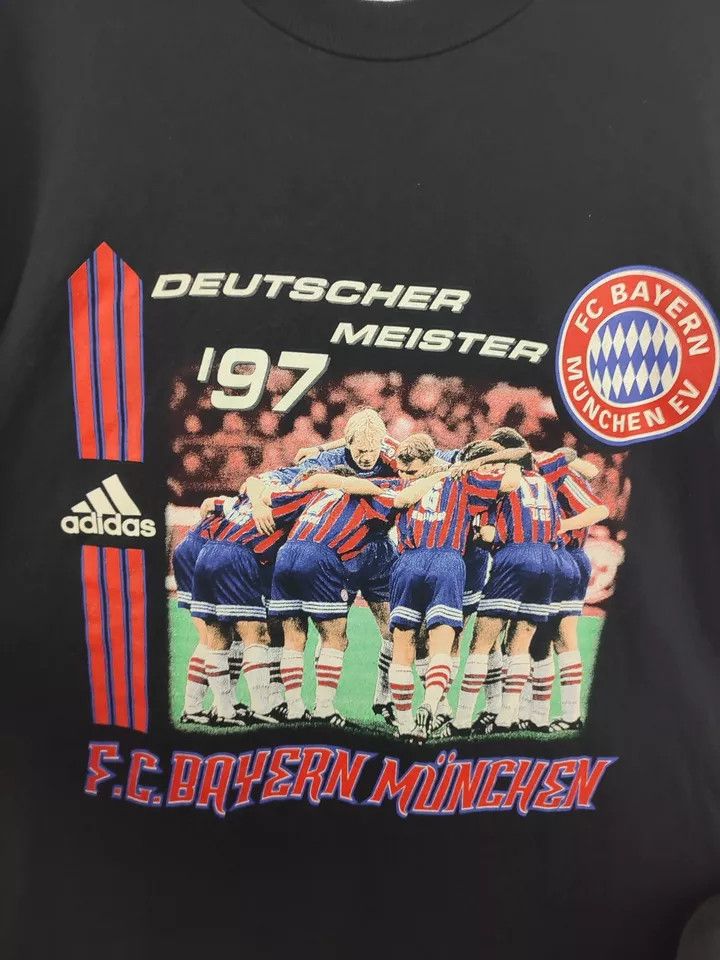 Vintage Vintage 1997 FC Bayern Munchen Adidas Deutscher Meister Size US XL / EU 56 / 4 - 12 Thumbnail