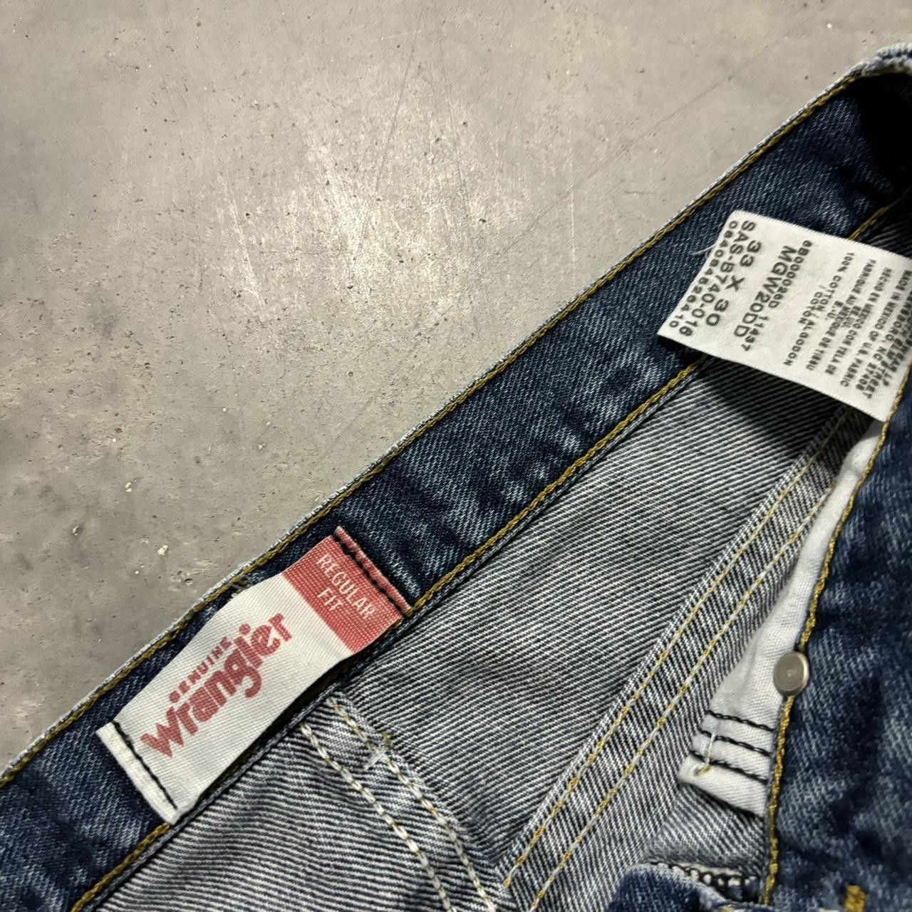 Japanese Brand × Vintage Crazy Vintage Y2K/200s Grunge Medium Wash Denim Jeans! Size US 33 - 8 Thumbnail