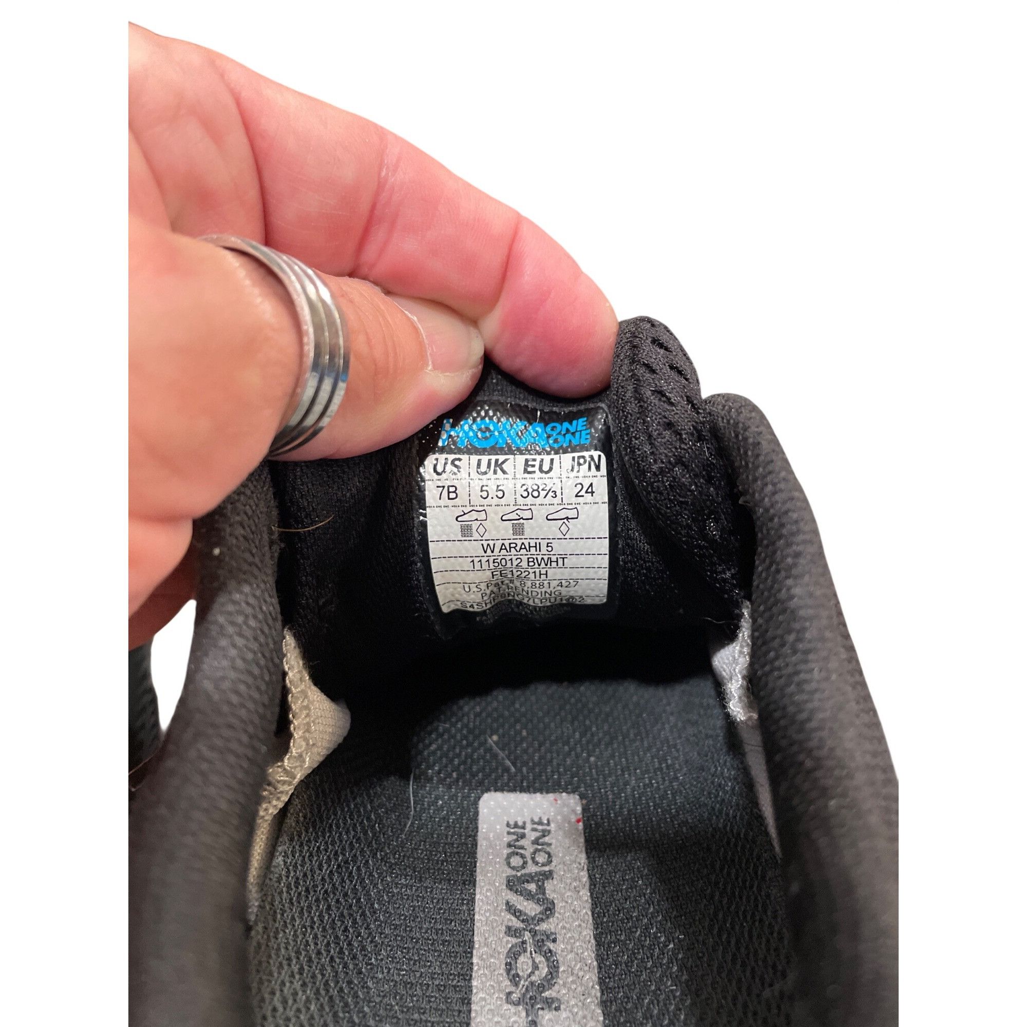 Hoka Hoka Arahi 5 wms black white walking running sneakers sz 7B Size US 7 / IT 37 - 6 Thumbnail