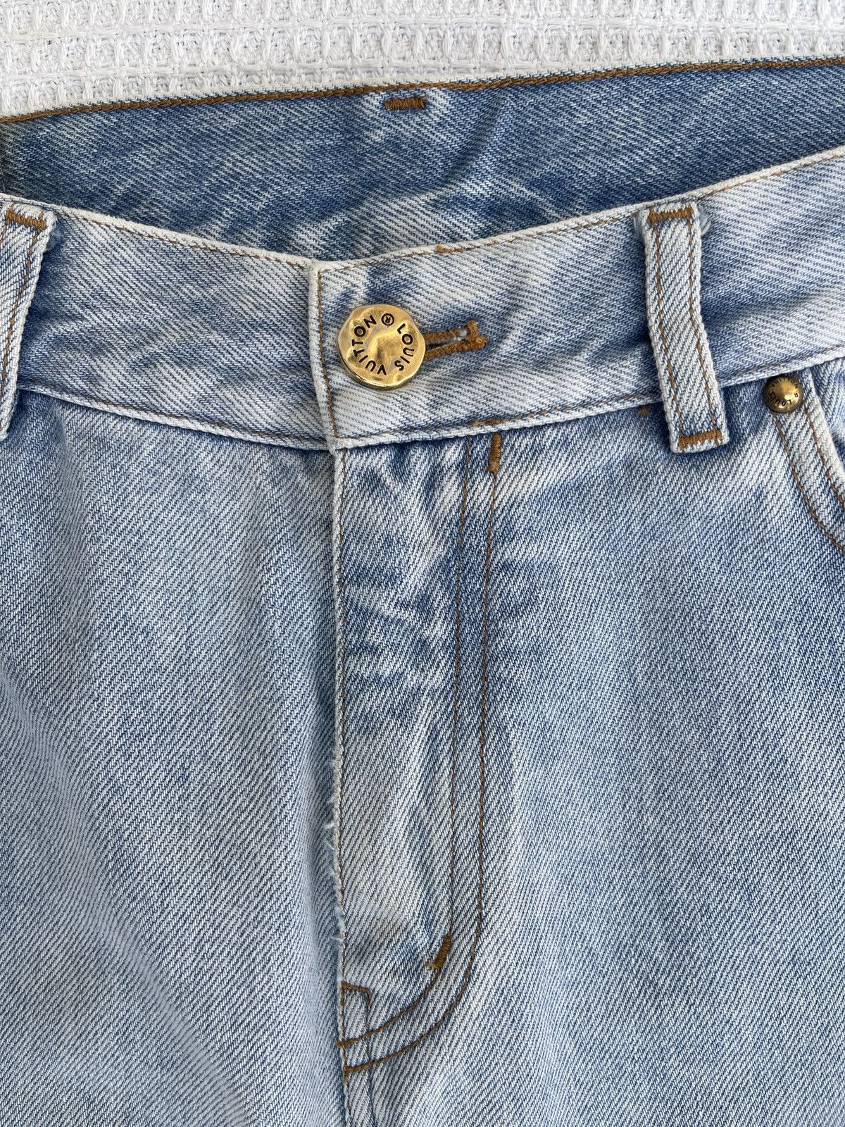 Louis Vuitton Last Drop🔥Rare🔥LOUIS VUITTON Paris Light Blue Jeans Size US 31 - 10 Thumbnail