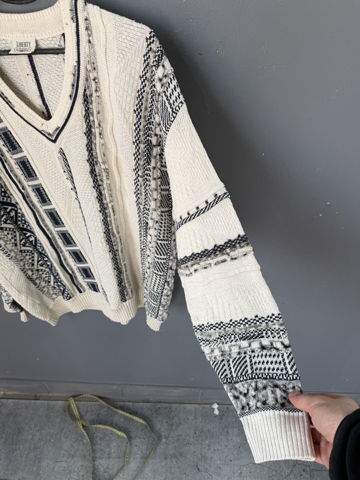Roundtree & Yorke Googi Style Roundtree & Yorke Sweater Rare Size US XL / EU 56 / 4 - 2 Thumbnail