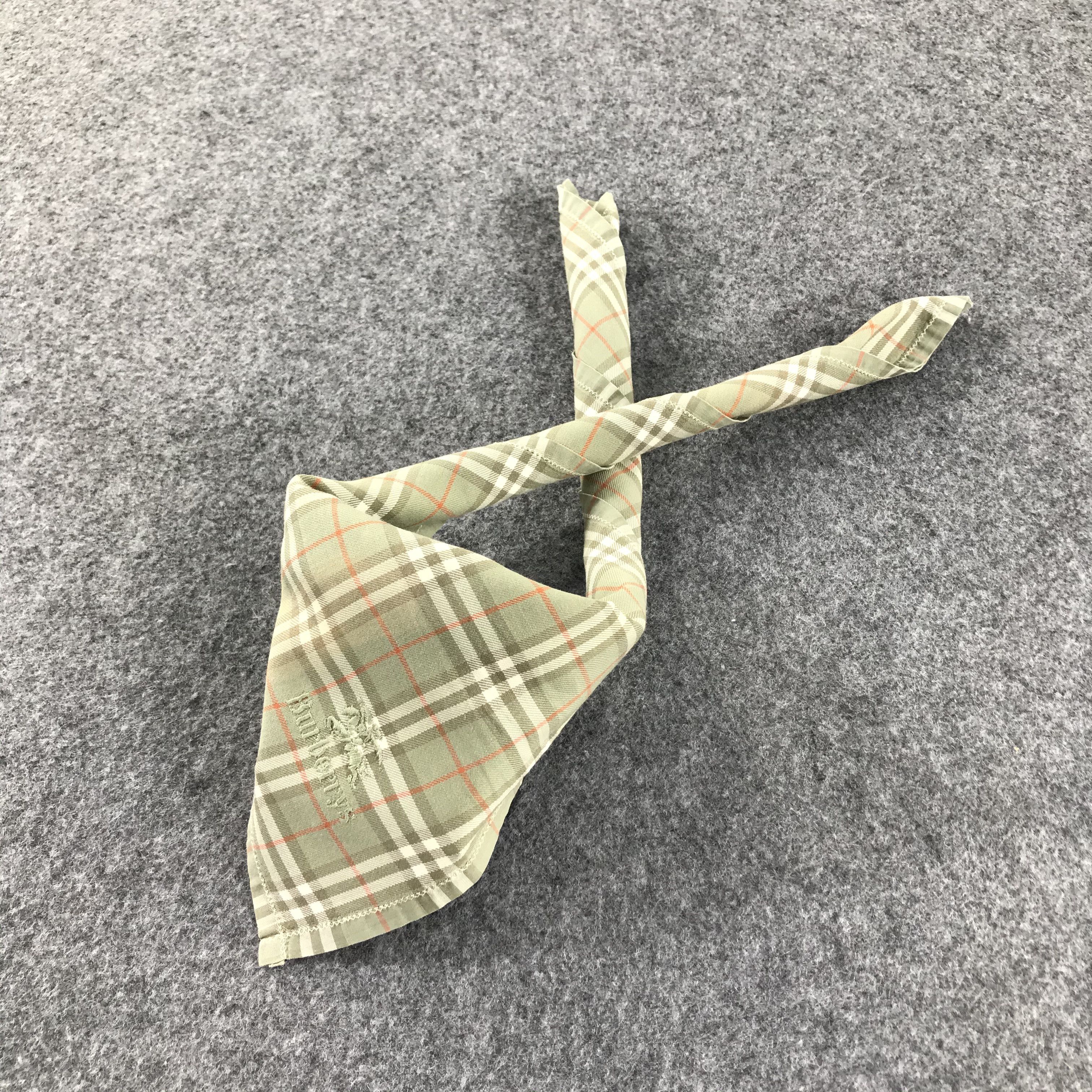 Burberry Burberrys Nova Check Handkerchief Neckerchief Bandana H307 Size ONE SIZE - 3 Thumbnail