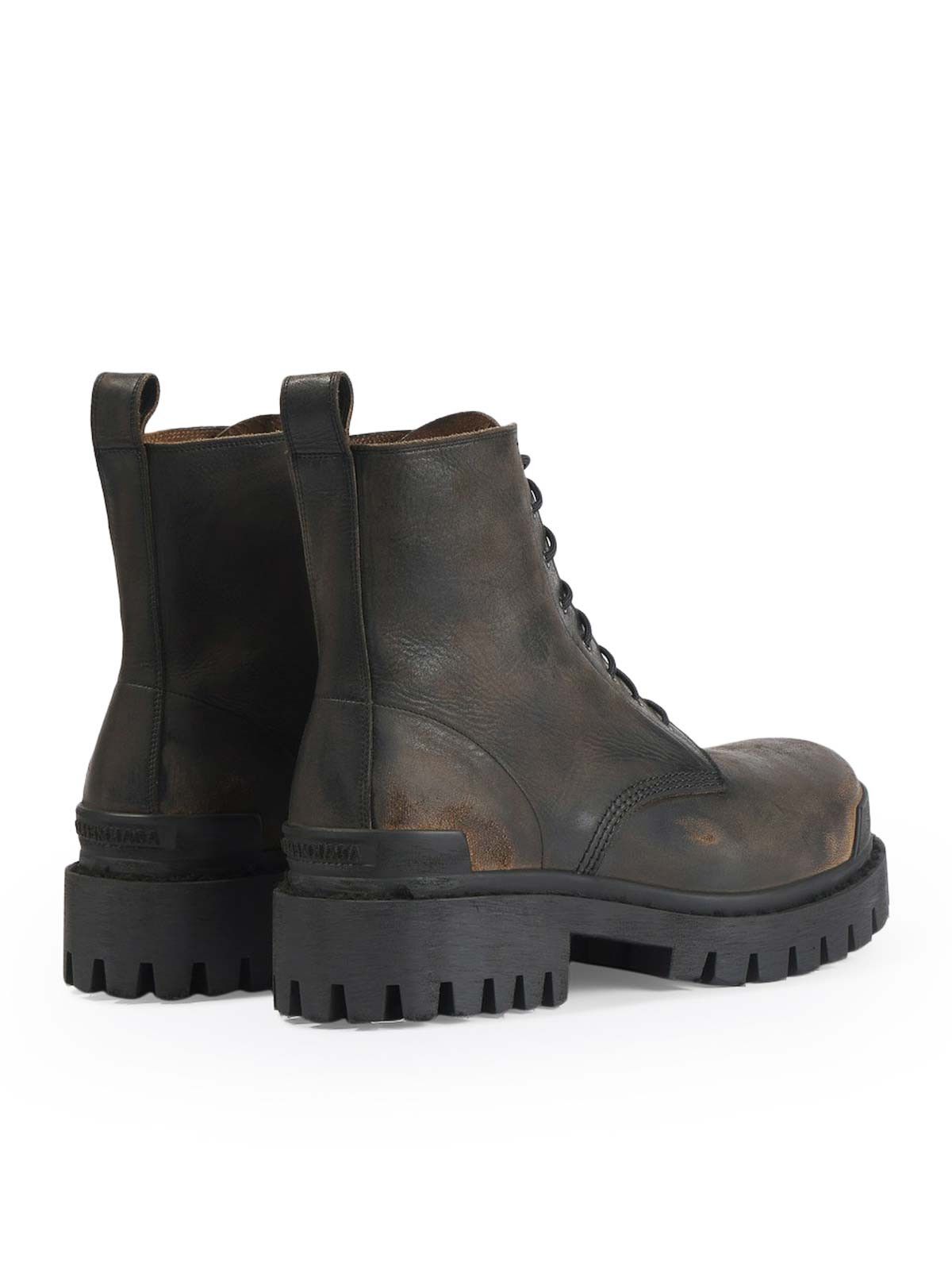 Balenciaga o1bcso1str0126 Strike 20mm Boots Used Effect in Black Size US 7 / EU 40 - 3 Thumbnail