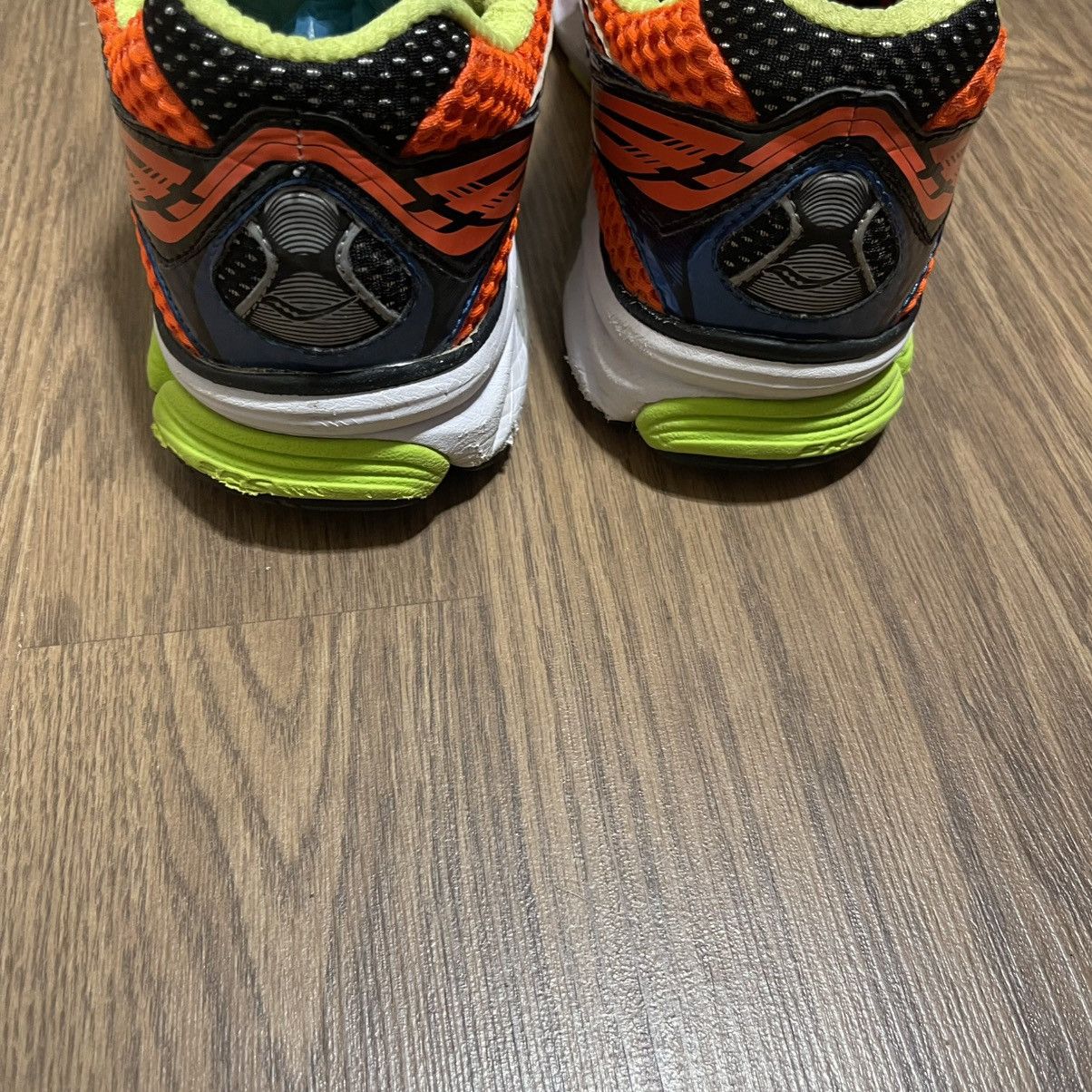 Saucony RARE 2012 Men’s Saucony Guide 5 Running Shoes Orange Green Size US 12 / EU 45 - 9 Thumbnail