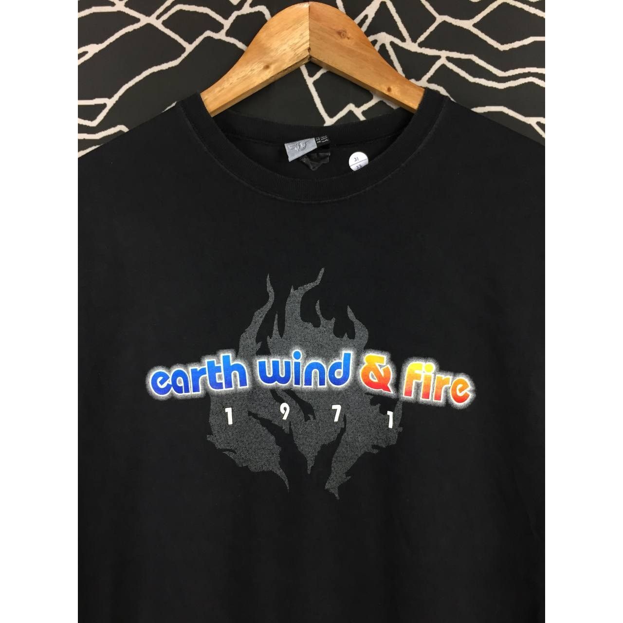 Band Tees × Hanes × Vintage Vtg Earth, Wind & Fire 1971 Blues Rock Band Tee Size US L / EU 52-54 / 3 - 3 Thumbnail