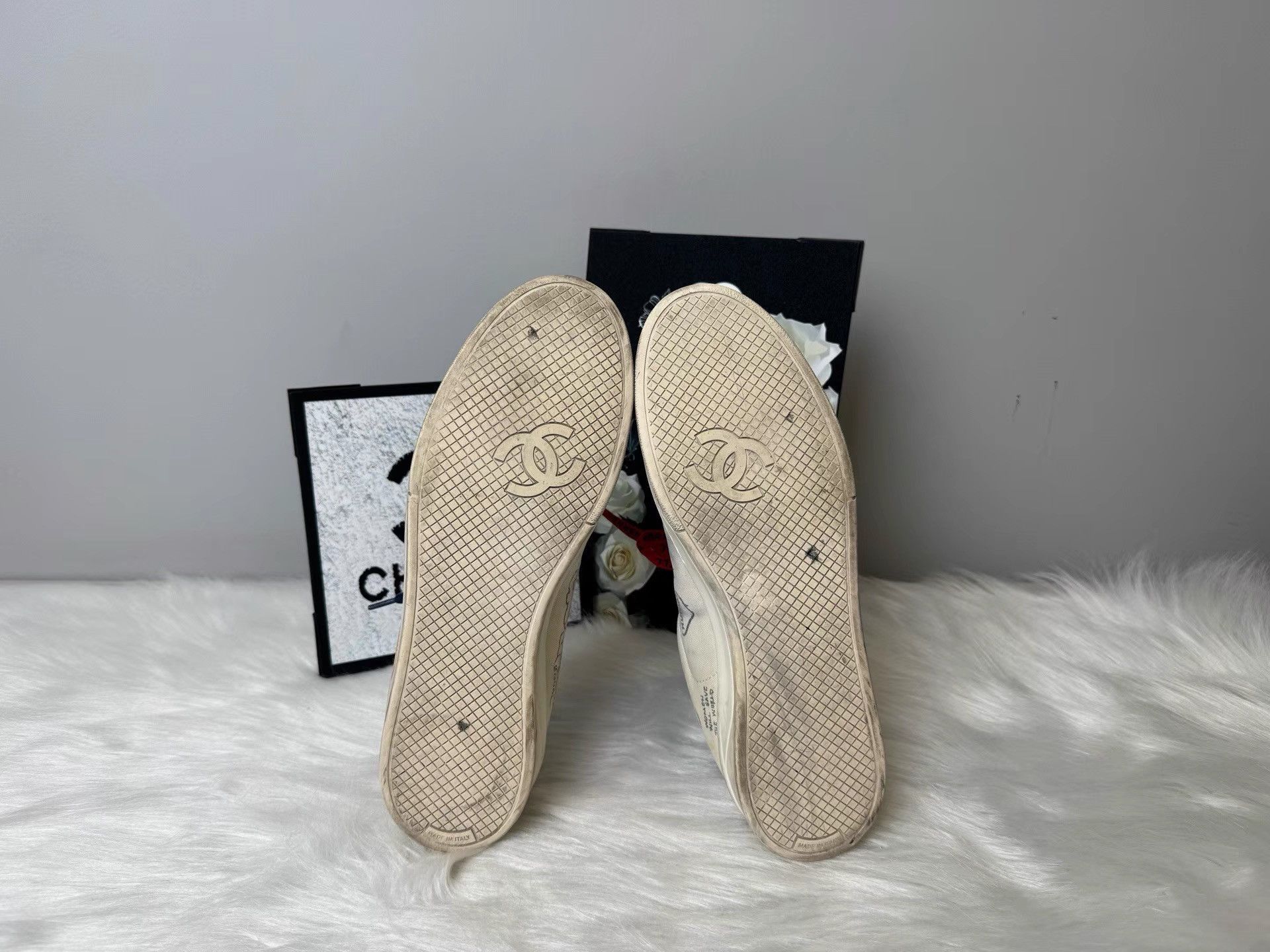 Chanel Chanel Pharrell Williams Graffiti Sneakers K36 Size US 10 / EU 43 - 4 Thumbnail