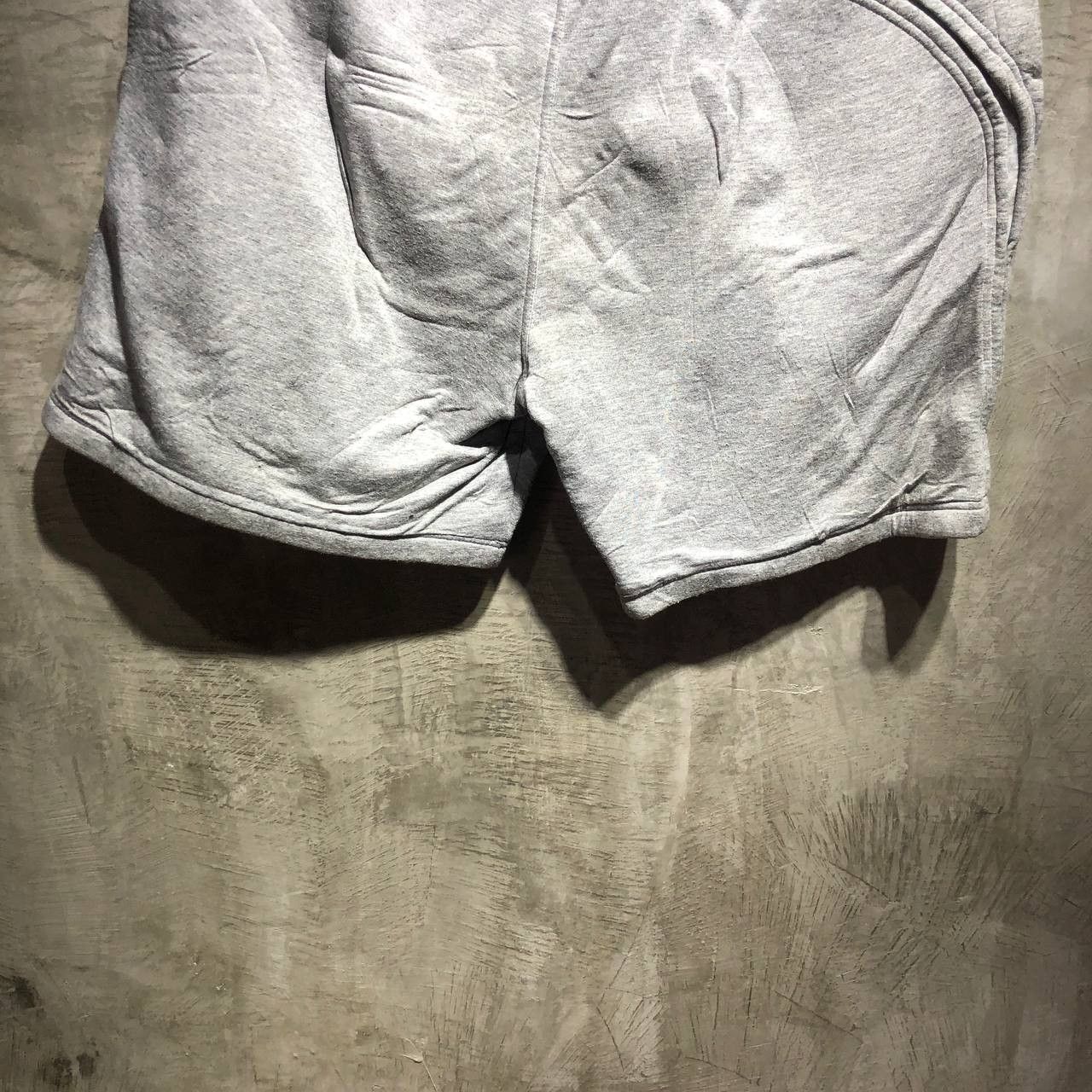 Givenchy Givenchy Cotton Sweat shorts Size US 34 / EU 50 - 4 Thumbnail
