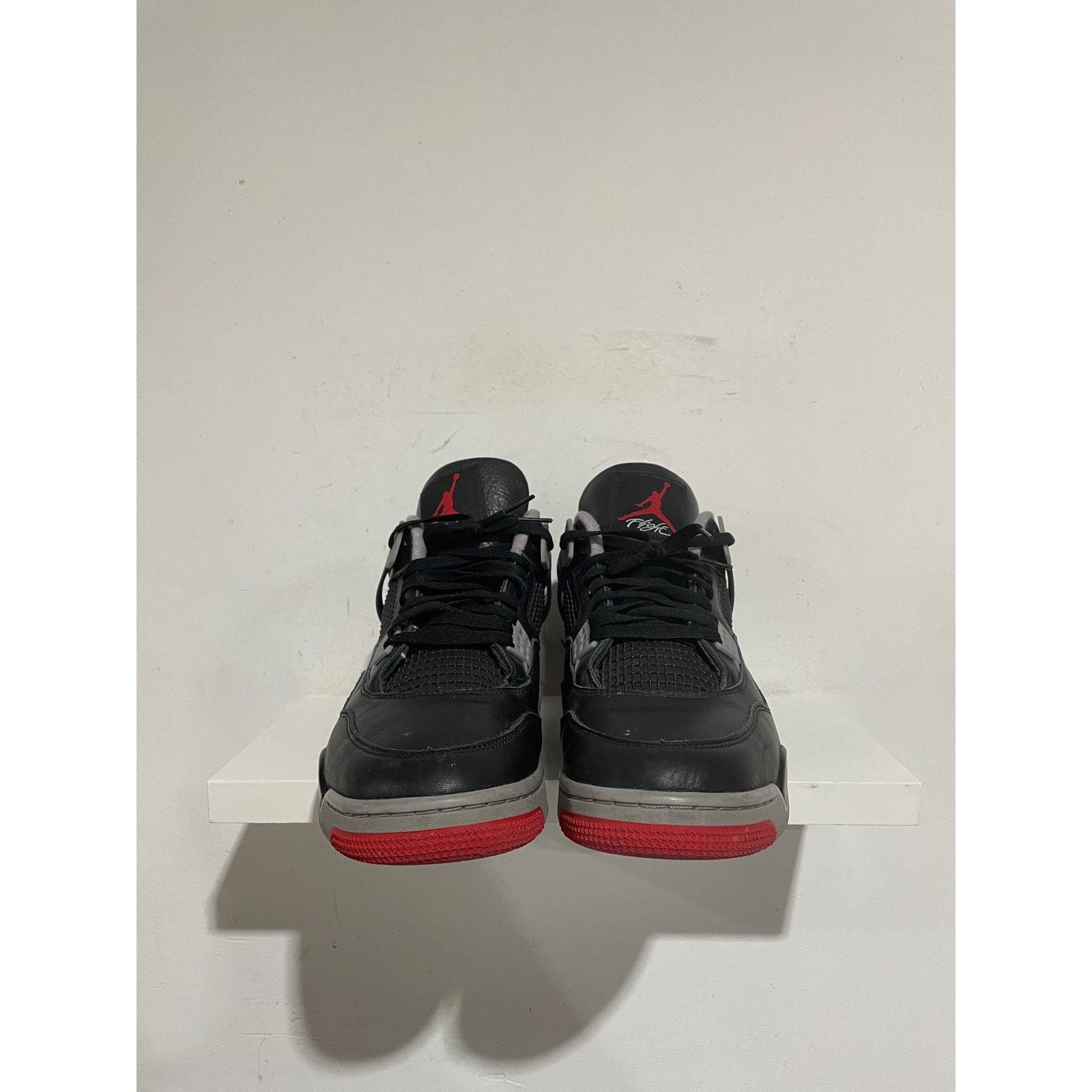 Nike JORDAN 4 RETRO BRED REIMAGINED SIZE 12.5 PREOWNED Size US 12.5 / EU 45-46 - 3 Thumbnail