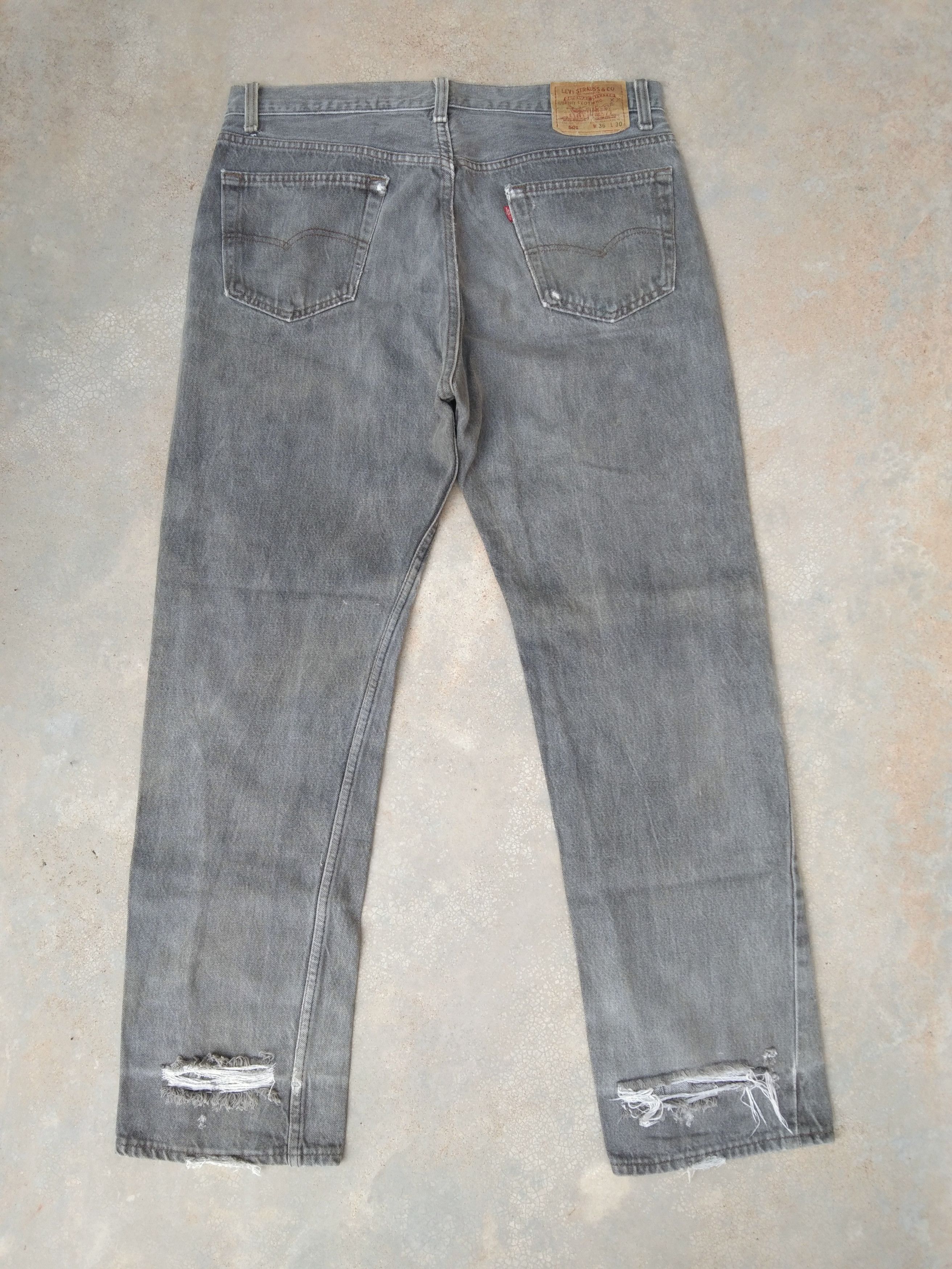 Levi's 80s Vintage Levi's 501 Made In USA Distressed Jeans 34x30 Size US 34 / EU 50 - 2 Thumbnail