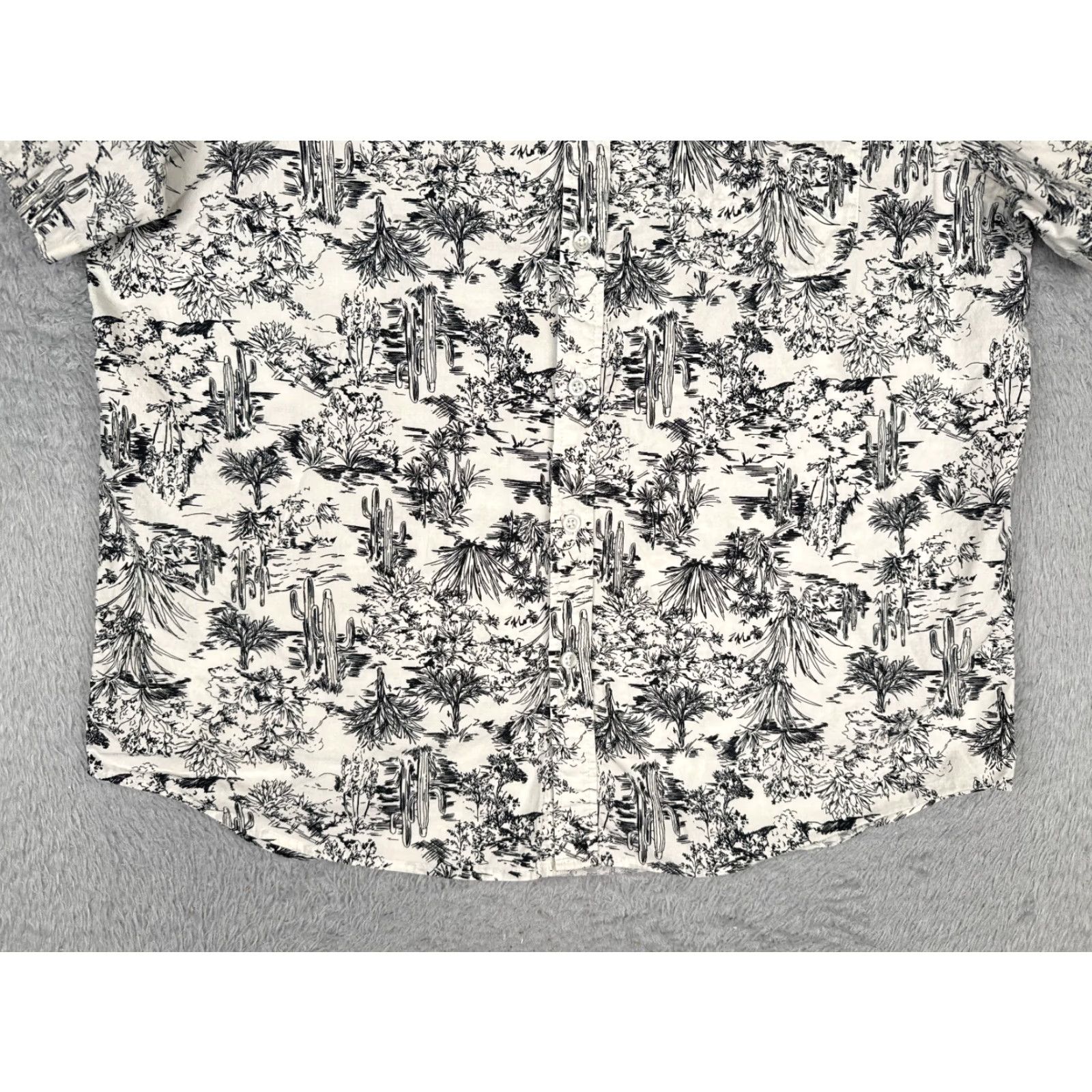 Old Navy Old Navy Shirt Men's XL White Palm Desert Button Cotton Blend Hawaiian Size US XL / EU 56 / 4 - 5 Thumbnail