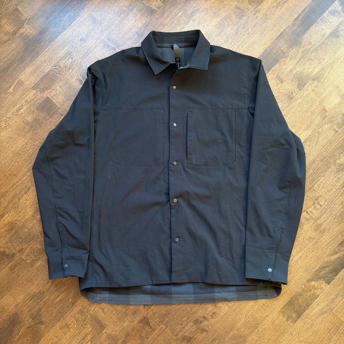 Lululemon Lululemon medium weight Over-shirt/ Reversible Flannel Size US XL / EU 56 / 4 - 1 Thumbnail