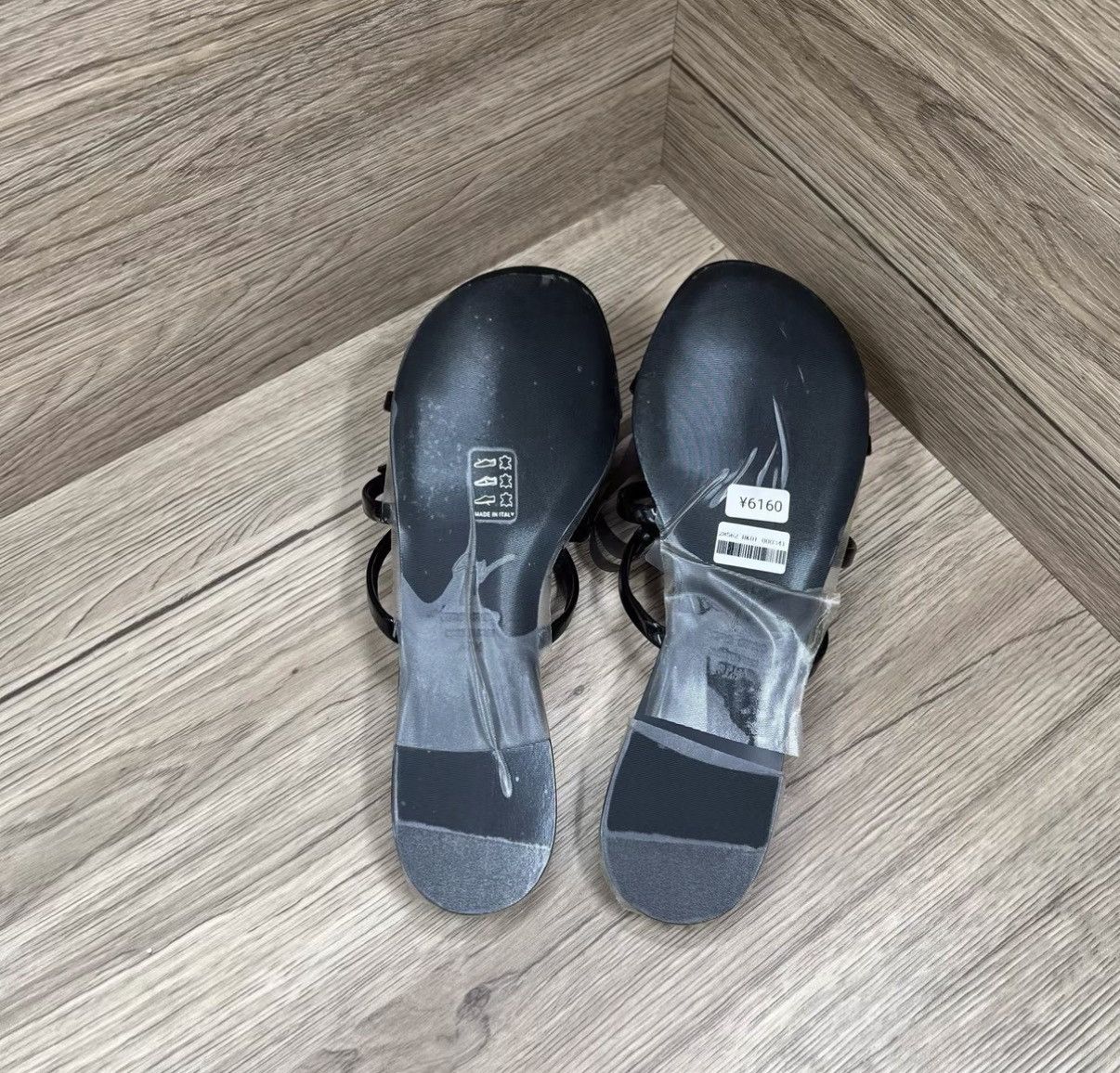 Giuseppe Zanotti Giuseppe Zanotti GZ Black Rhinestone Star Mule Slides J41 Size US 7.5 / IT 37.5 - 6 Thumbnail