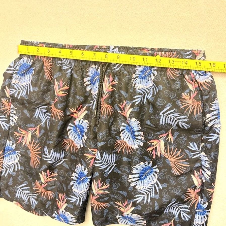 Vintage CON.STRUCT Board Shorts Tropical Swim Trunks Black Floral 8" Mens Size L Size US 33 - 6 Thumbnail