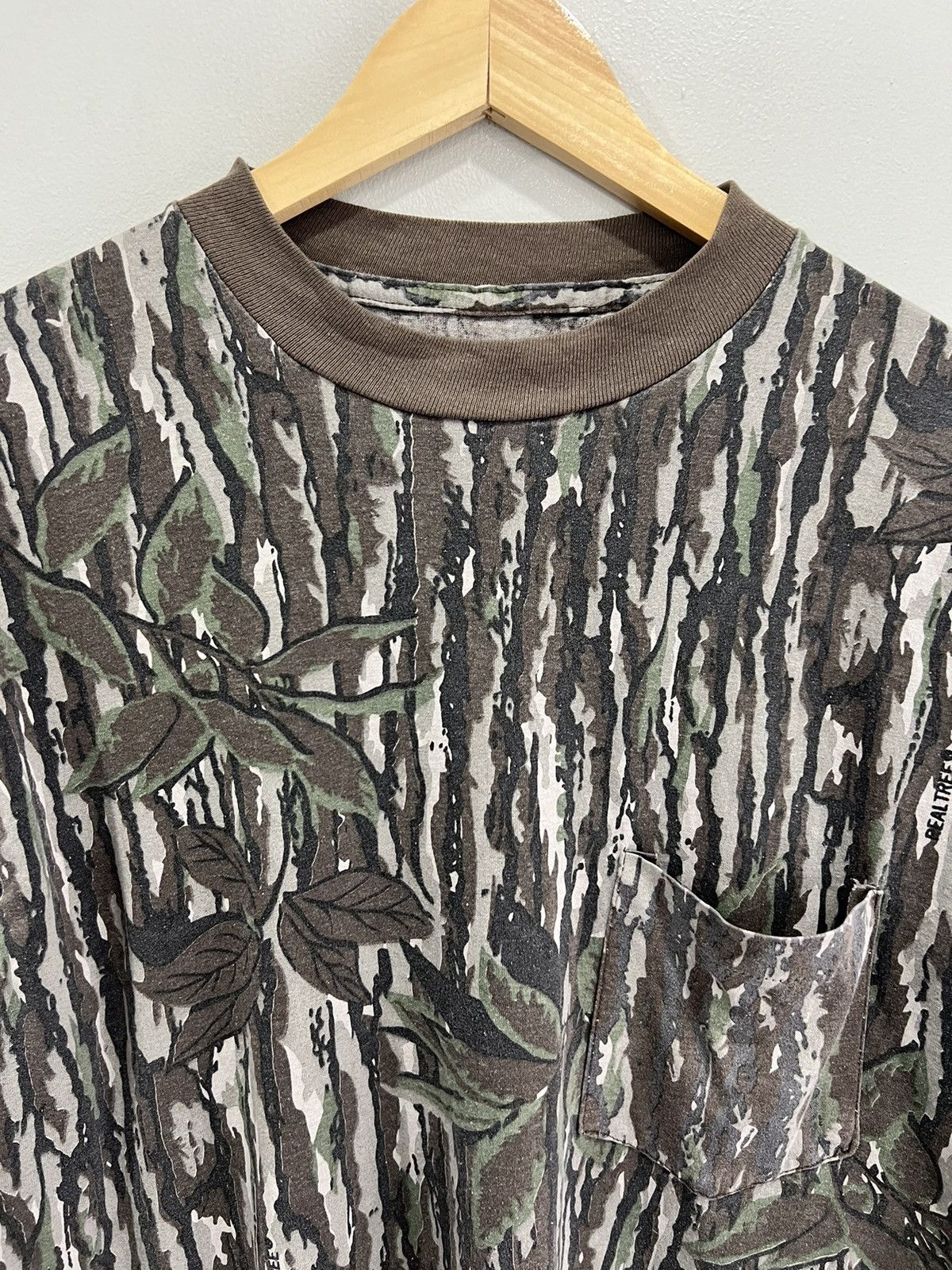 Vintage Vintage Camo Real Tree tee shirt mossy oak Size US L / EU 52-54 / 3 - 2 Thumbnail