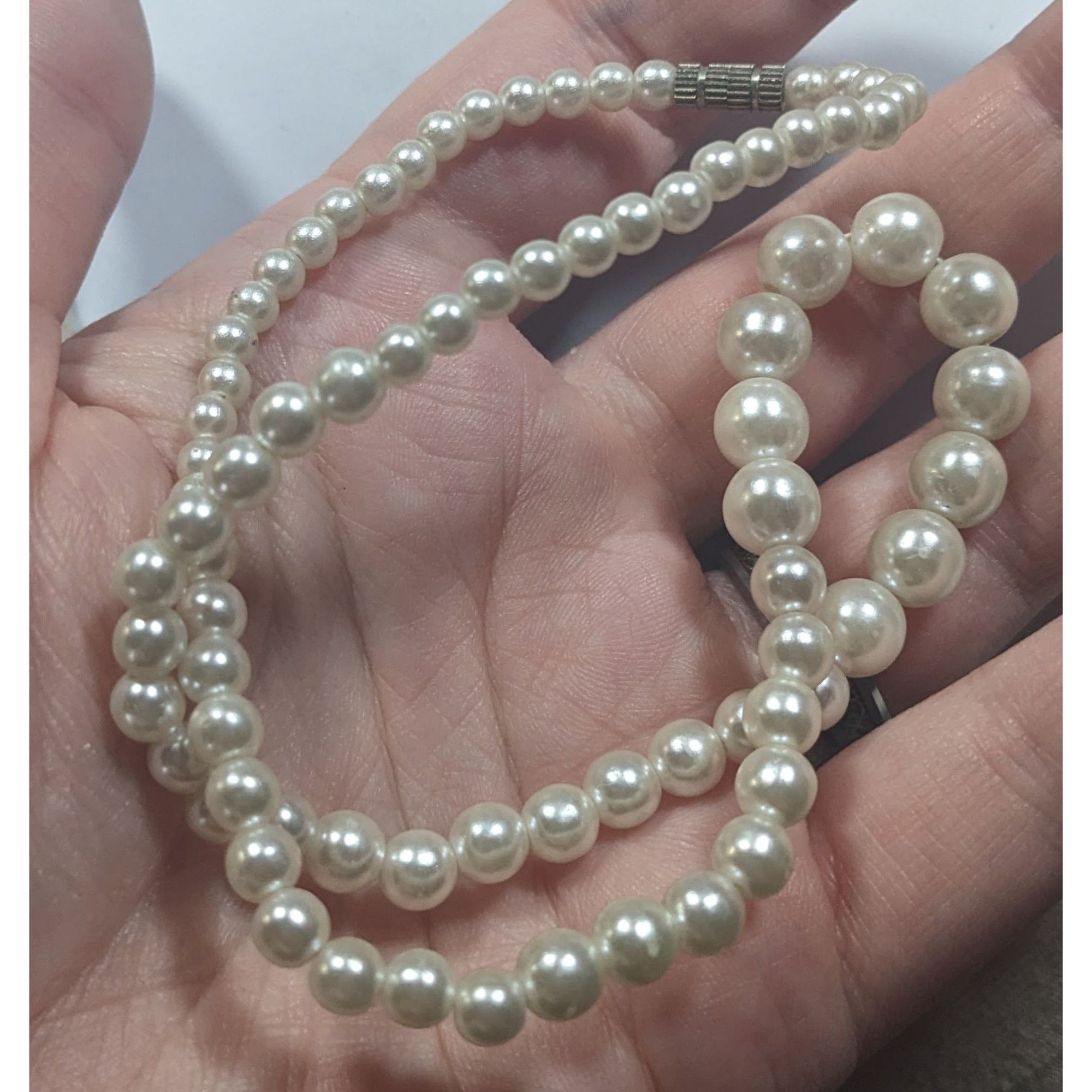Other Elegant White Beaded Faux Pearl Necklace Size ONE SIZE - 3 Thumbnail
