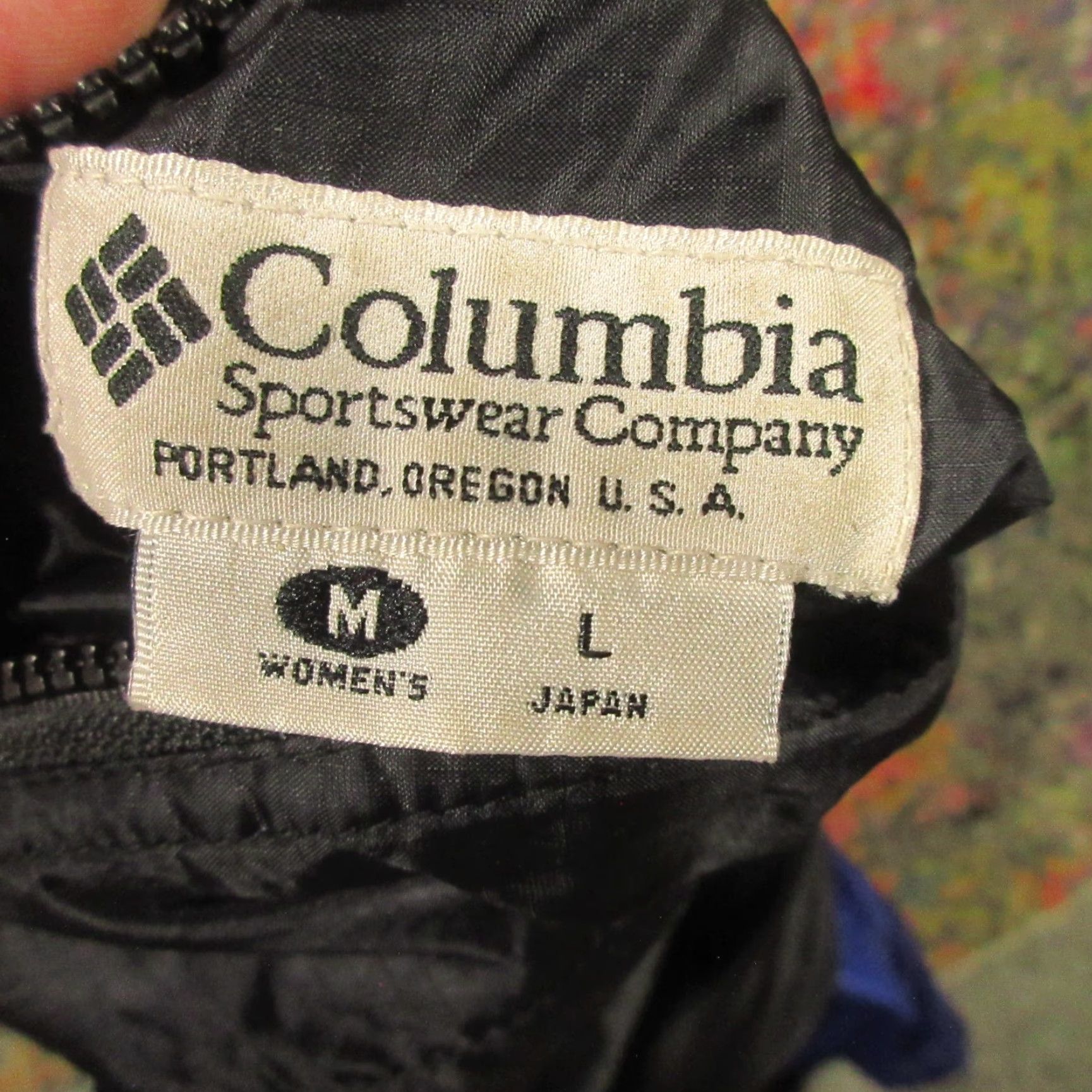 Vintage VINTAGE Columbia Jacket Women M Blue Black Packable Built in Bag and Strap Windbreaker Full Zip Lightweight Softshell 80s Outdoor Mens Womens Girls? Size M / US 6-8 / IT 42-44 - 5 Thumbnail